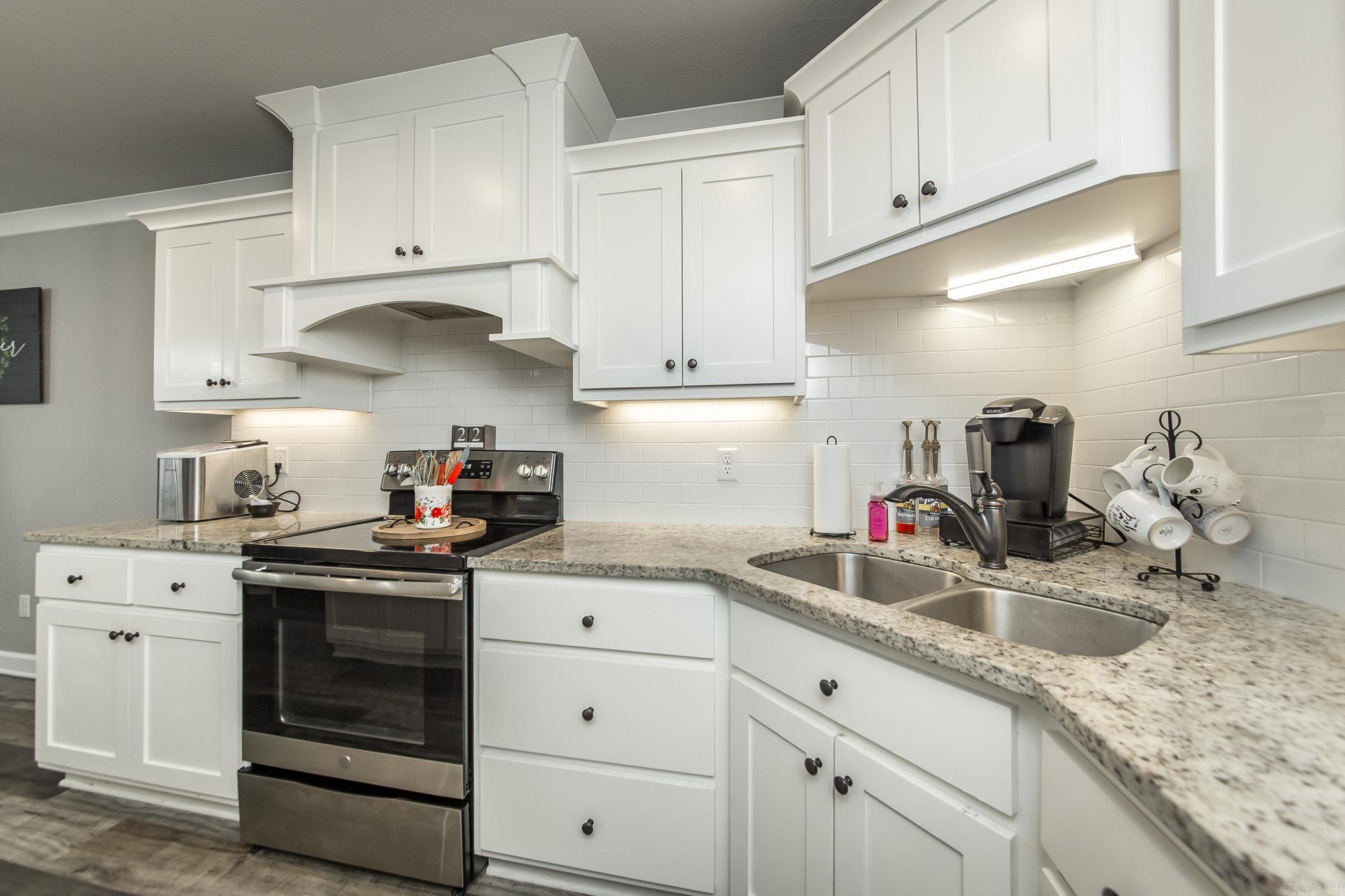 HUNTINGTON PLACE - Residential