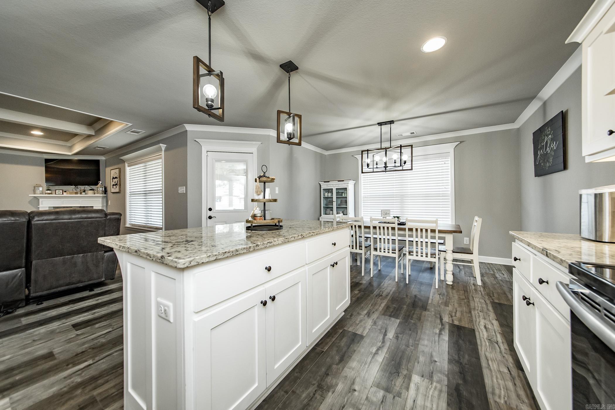 HUNTINGTON PLACE - Residential