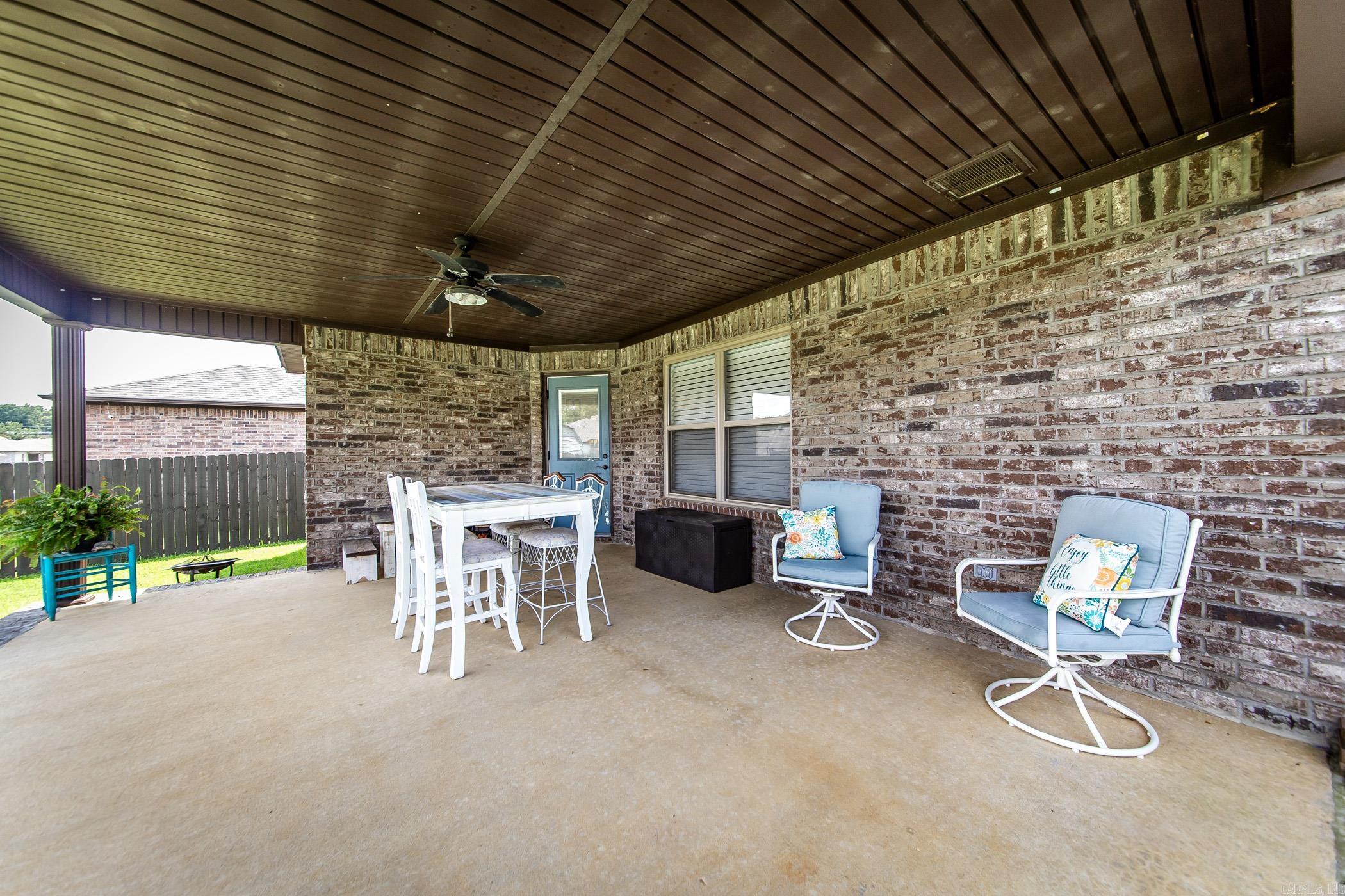 HUNTINGTON PLACE - Residential