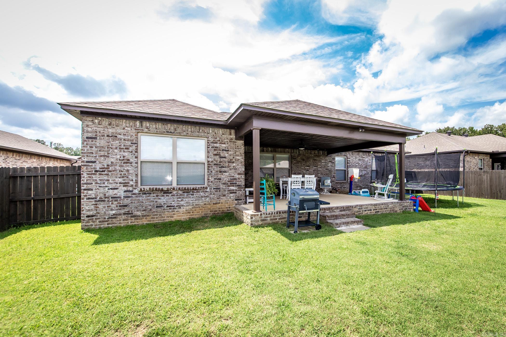 HUNTINGTON PLACE - Residential