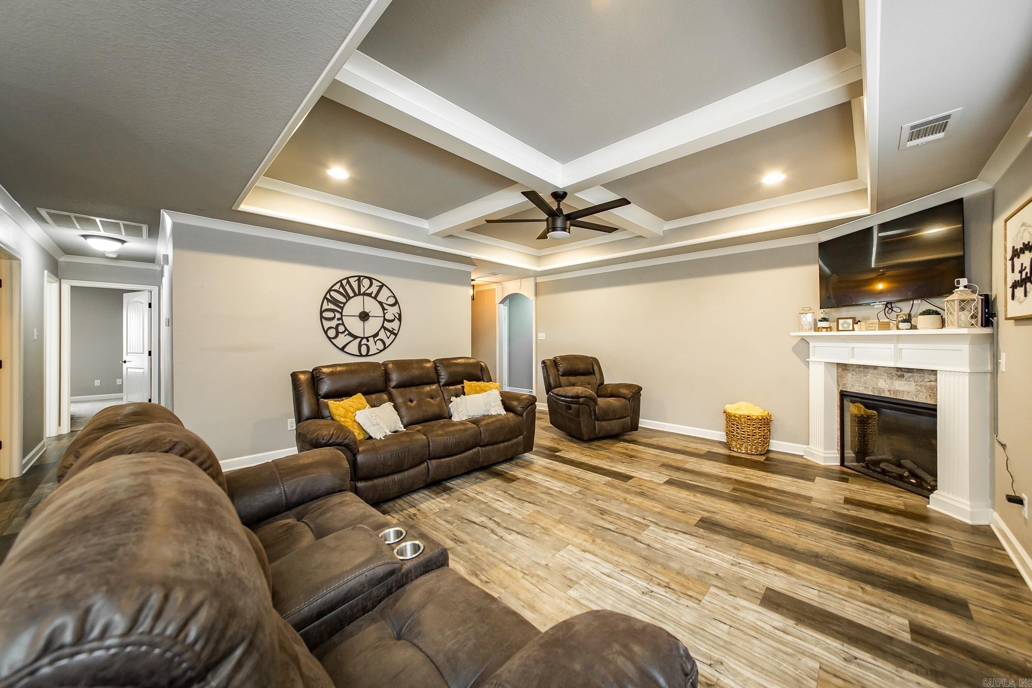 HUNTINGTON PLACE - Residential