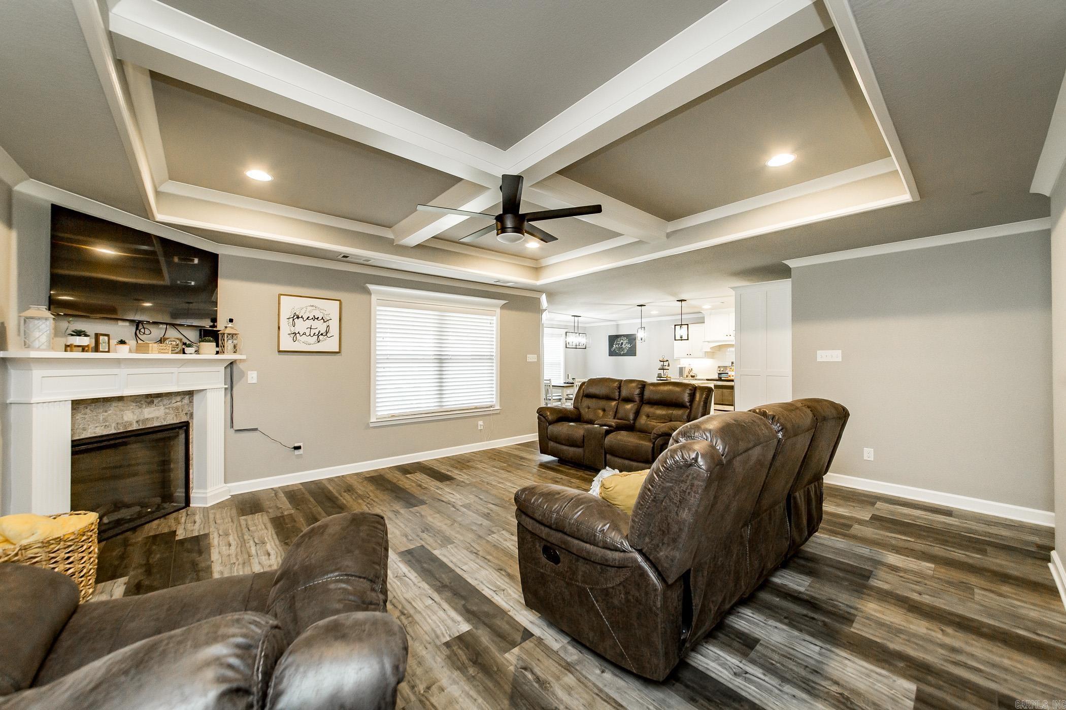 HUNTINGTON PLACE - Residential