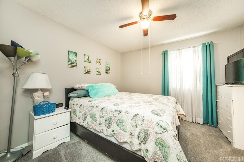 OAK CREST - Residential