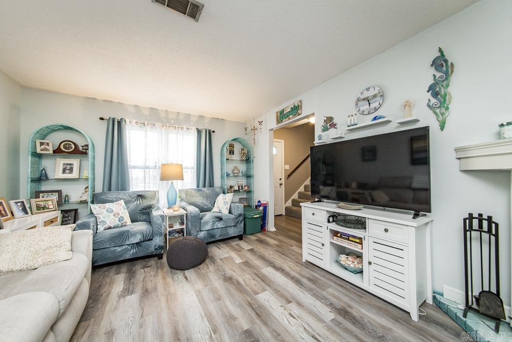 OAK CREST - Residential