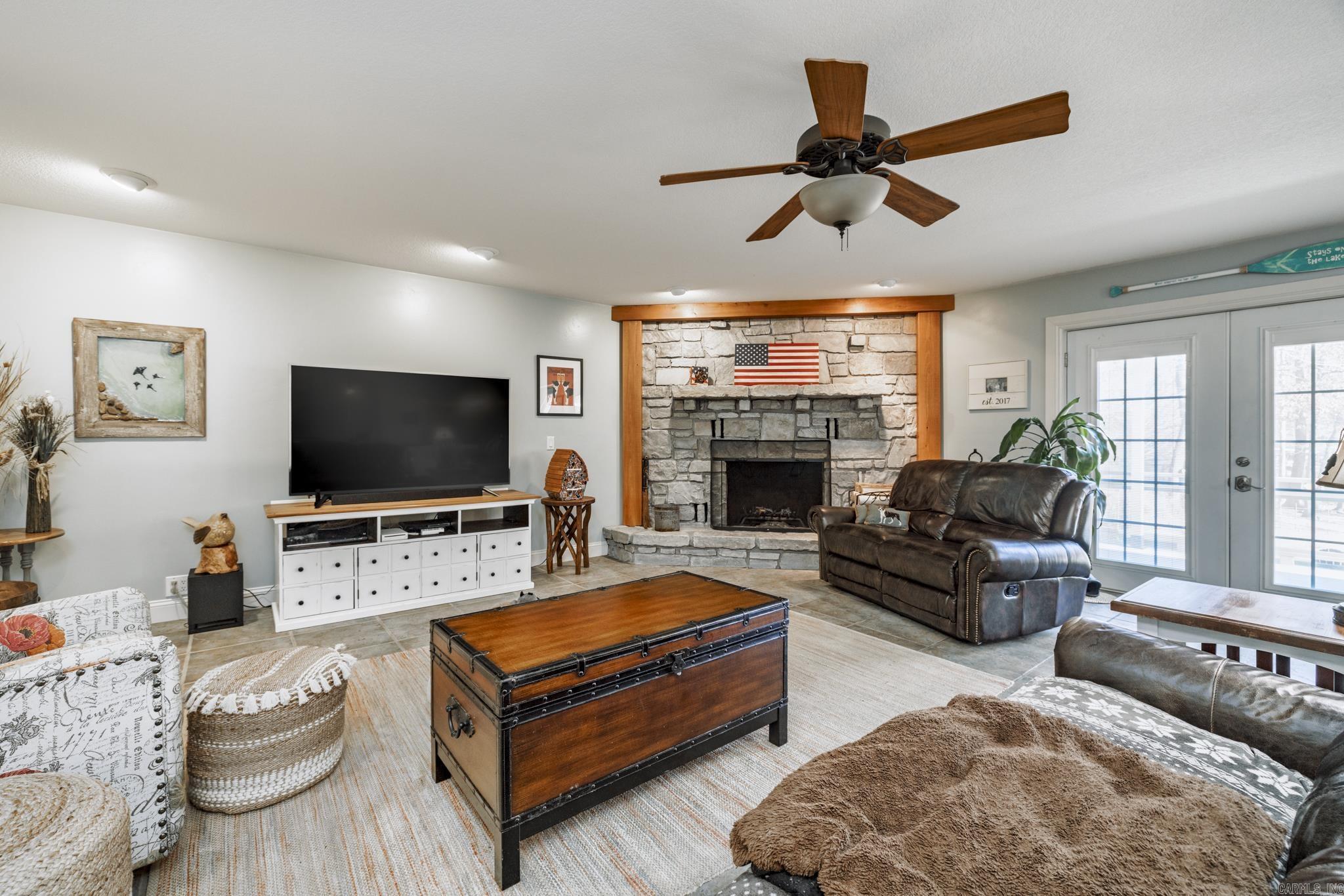 ZAFIRO - Residential