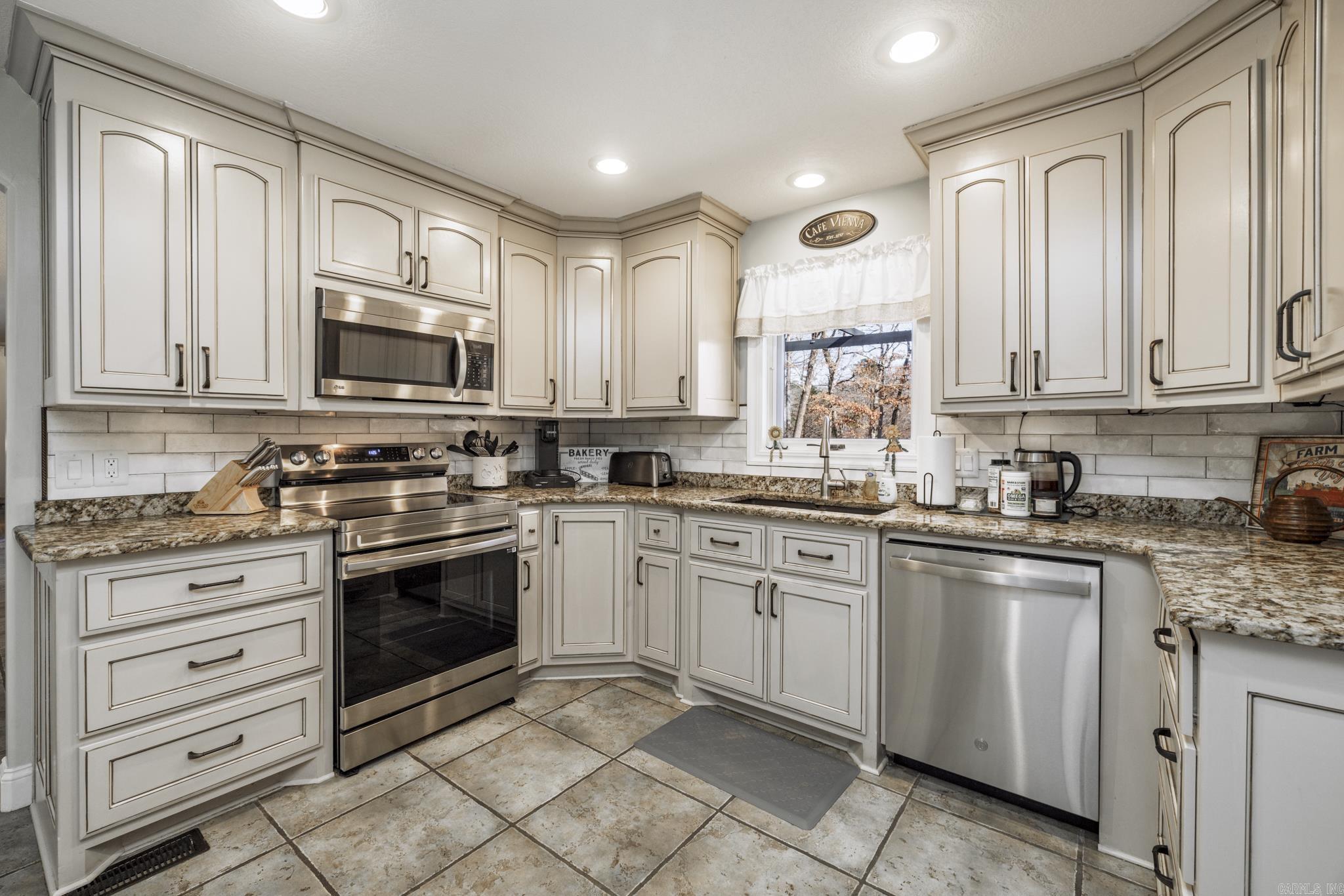 ZAFIRO - Residential