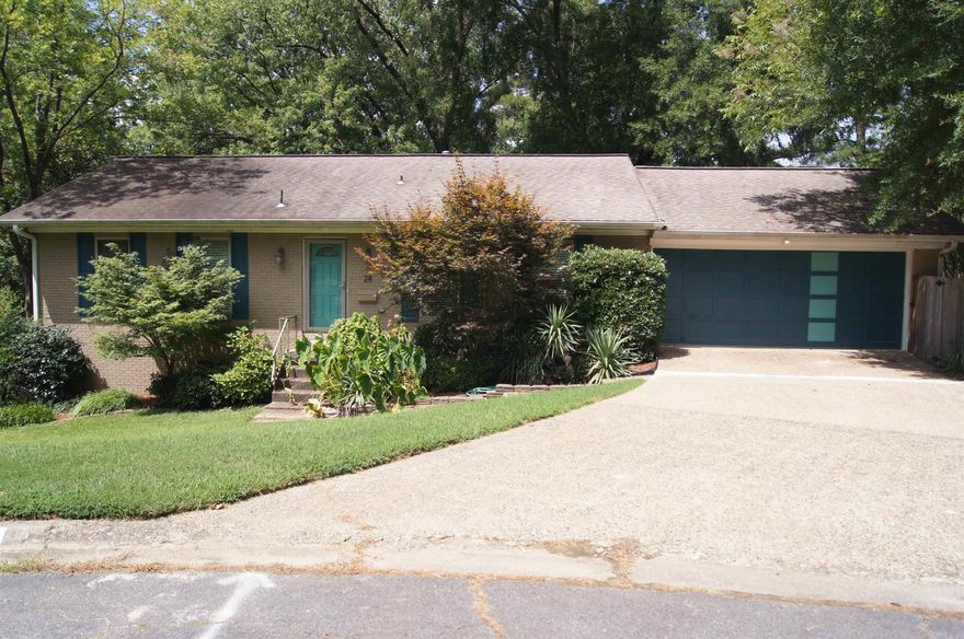Non-Smoking House in West Little Rock. Access to community Pool. This home includes a Formal Dinning Room, Gas Log Fireplace in Family Room, updated kitchen and bathrooms, patio, deck, and fenced yard. The kitchen is furnished with Stainless Steel Appliances including the electric Stove, Fridge, Microwave, Dishwasher and Disposal. Also included is a large pantry, granite countertops, walk-in closets, hardwood floors throughout, ceiling fans, separate utility room with washer & dryer (no maintenance provided), huge storage area, and a 2 car garage. Pets may be considered. Community park access included. Alarm available at $15/mo.