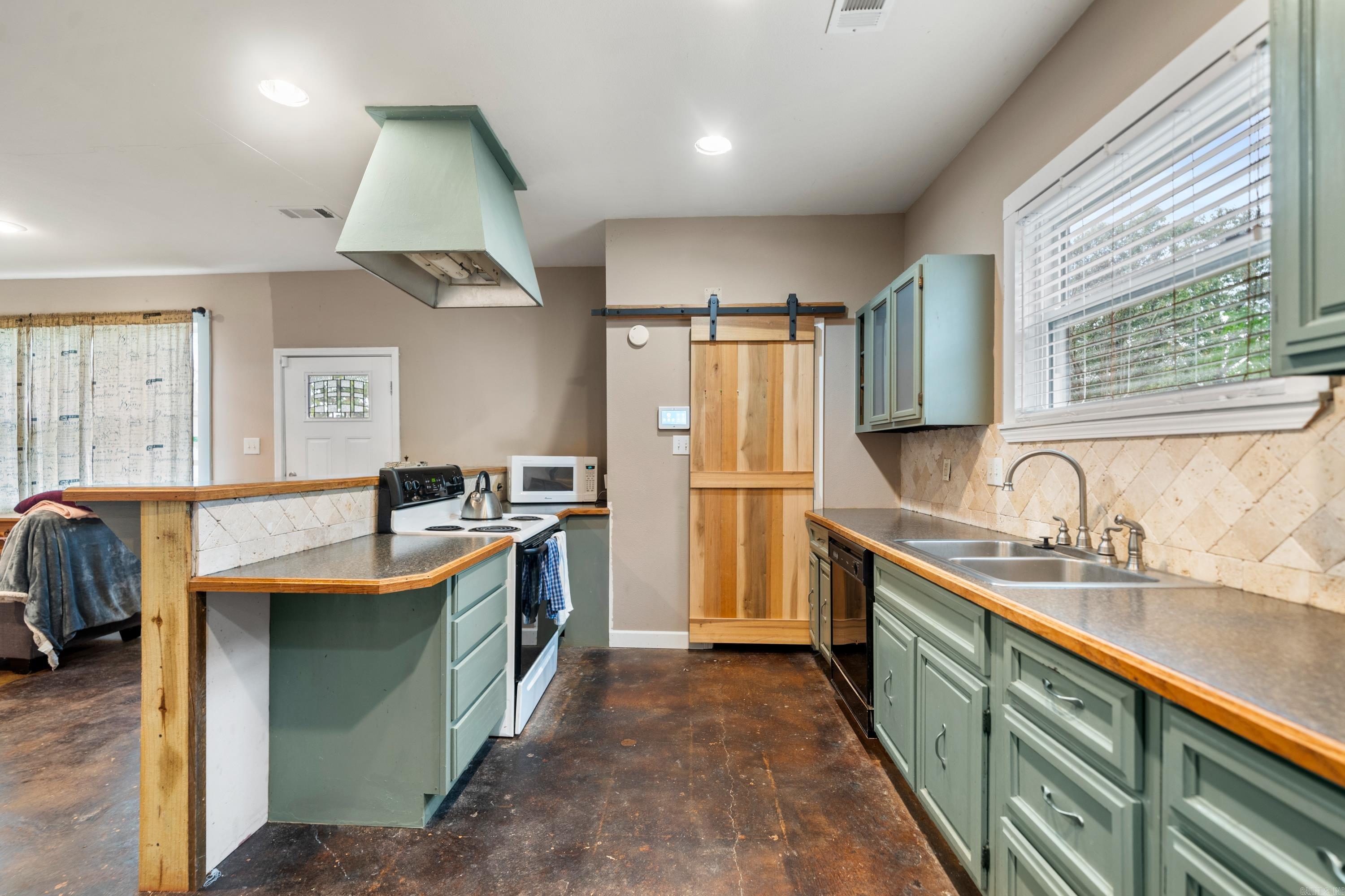 A.K.S BEAR CREEK ESTS #1 - Residential