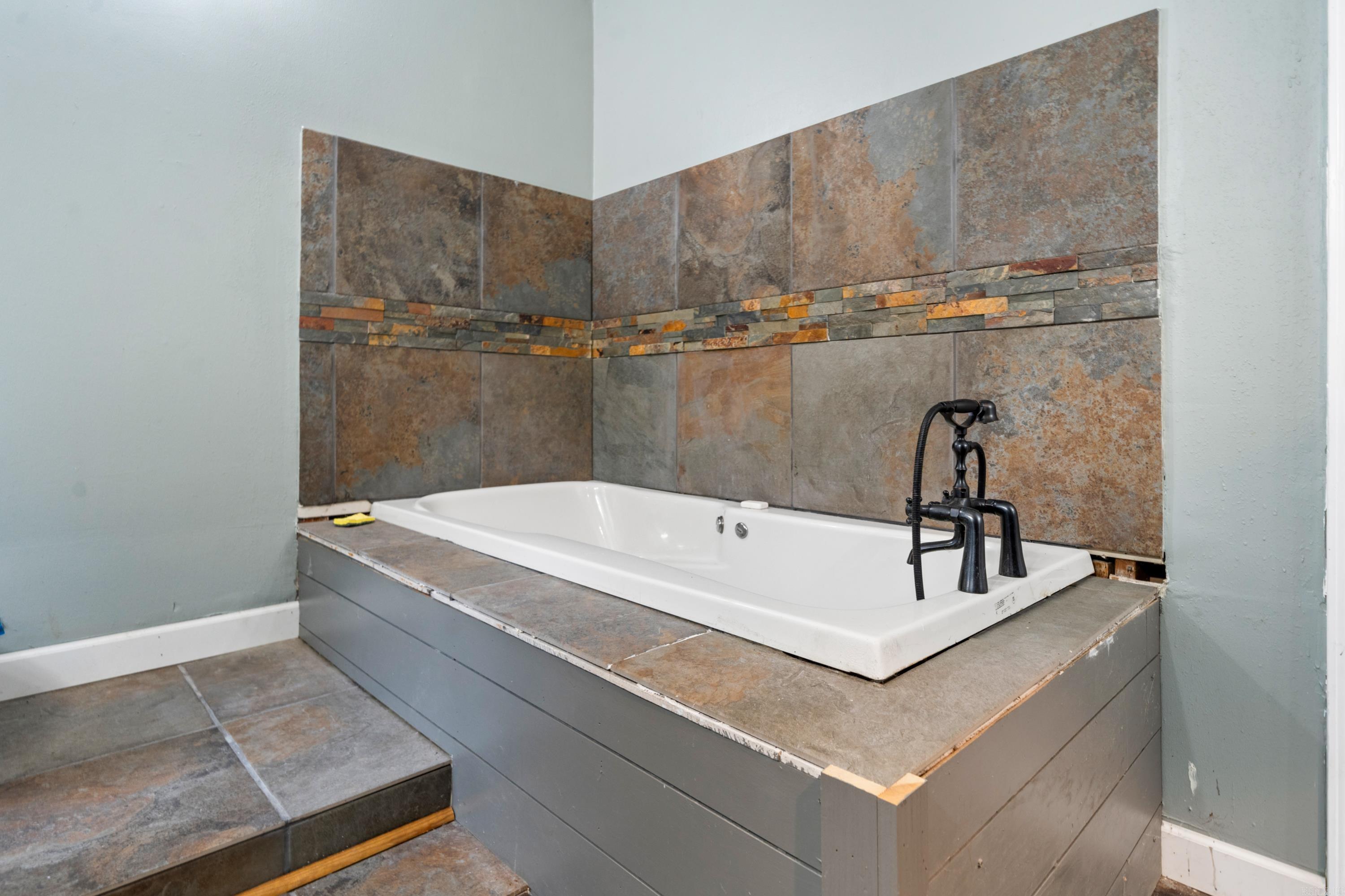 A.K.S BEAR CREEK ESTS #1 - Residential