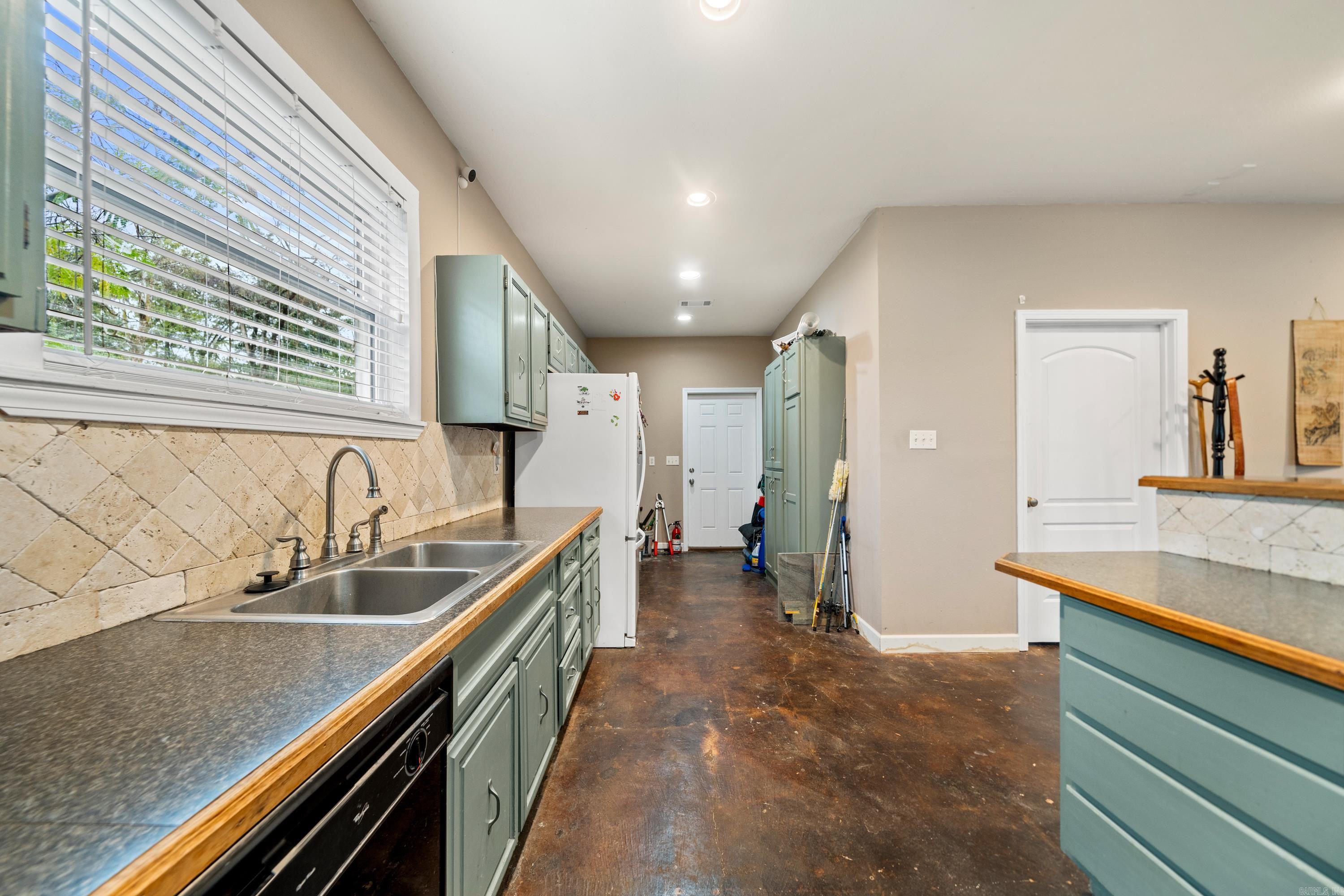 A.K.S BEAR CREEK ESTS #1 - Residential