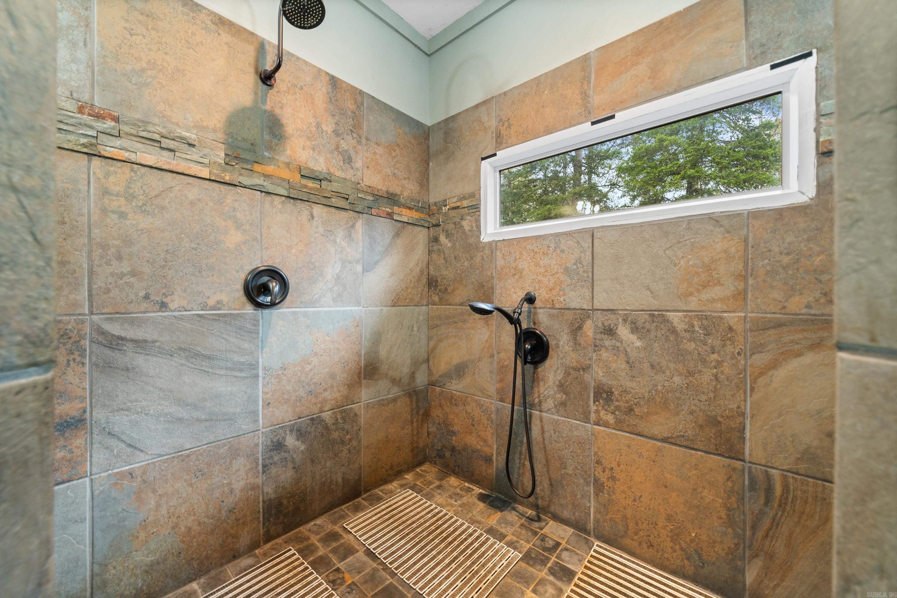 A.K.S BEAR CREEK ESTS #1 - Residential