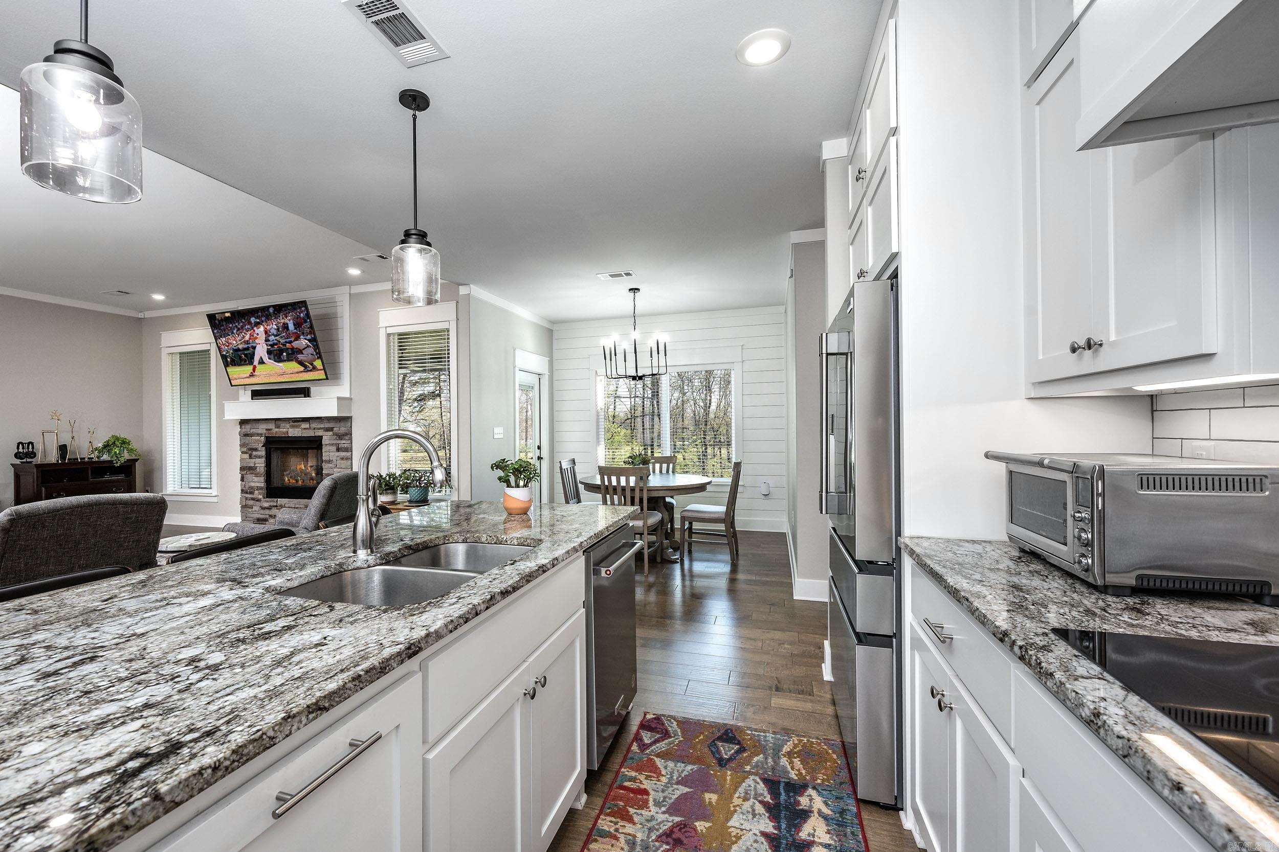 AVILLA HILLS - Residential