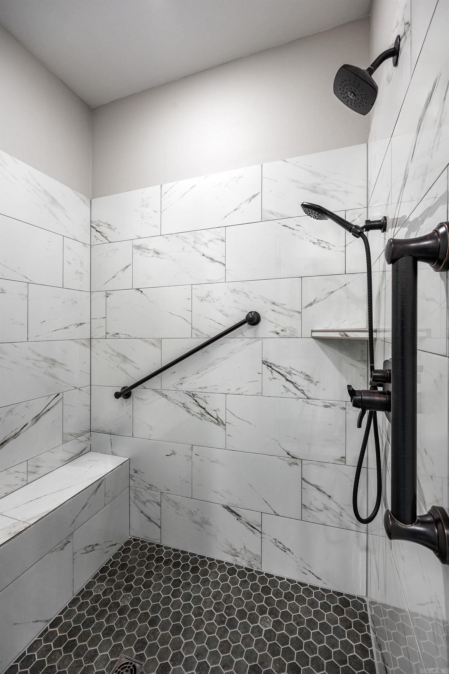 AVILLA HILLS - Residential