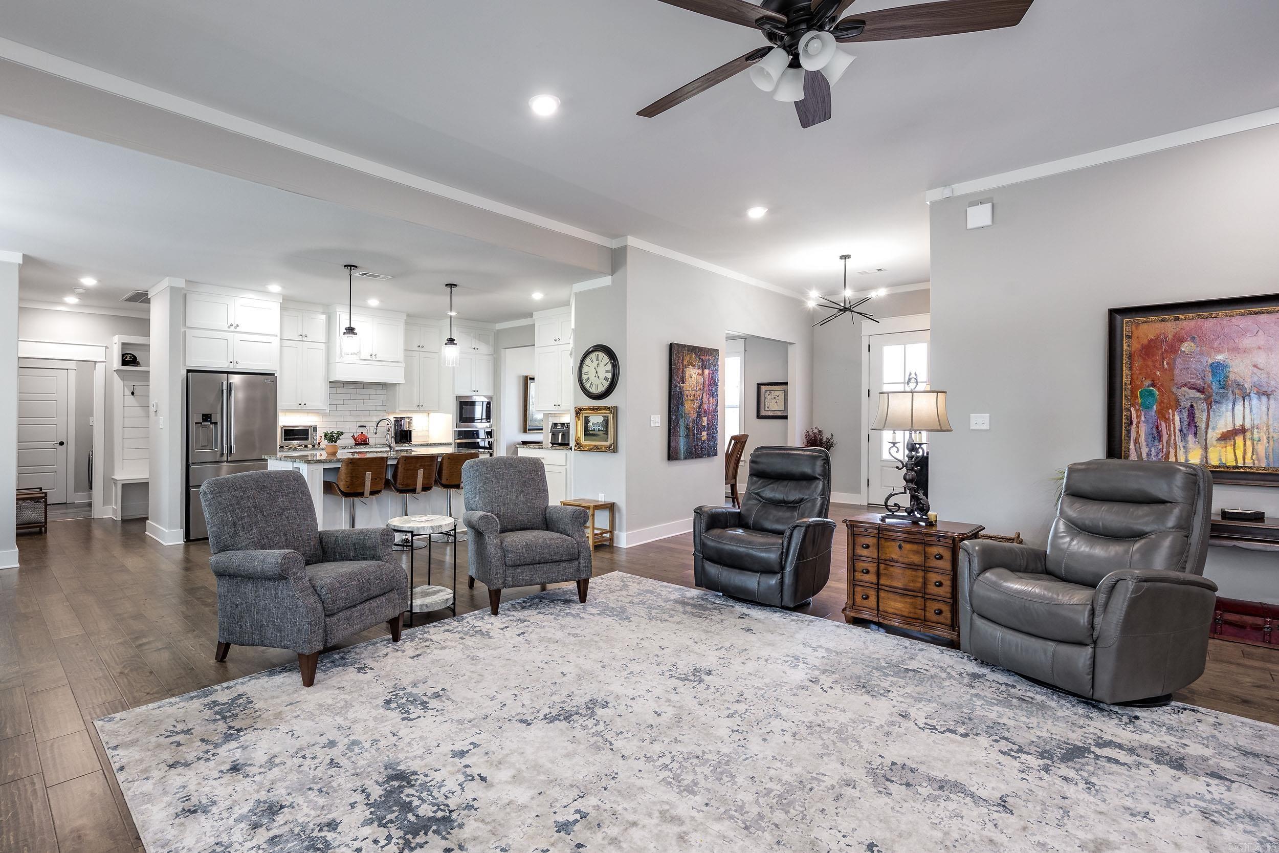 AVILLA HILLS - Residential