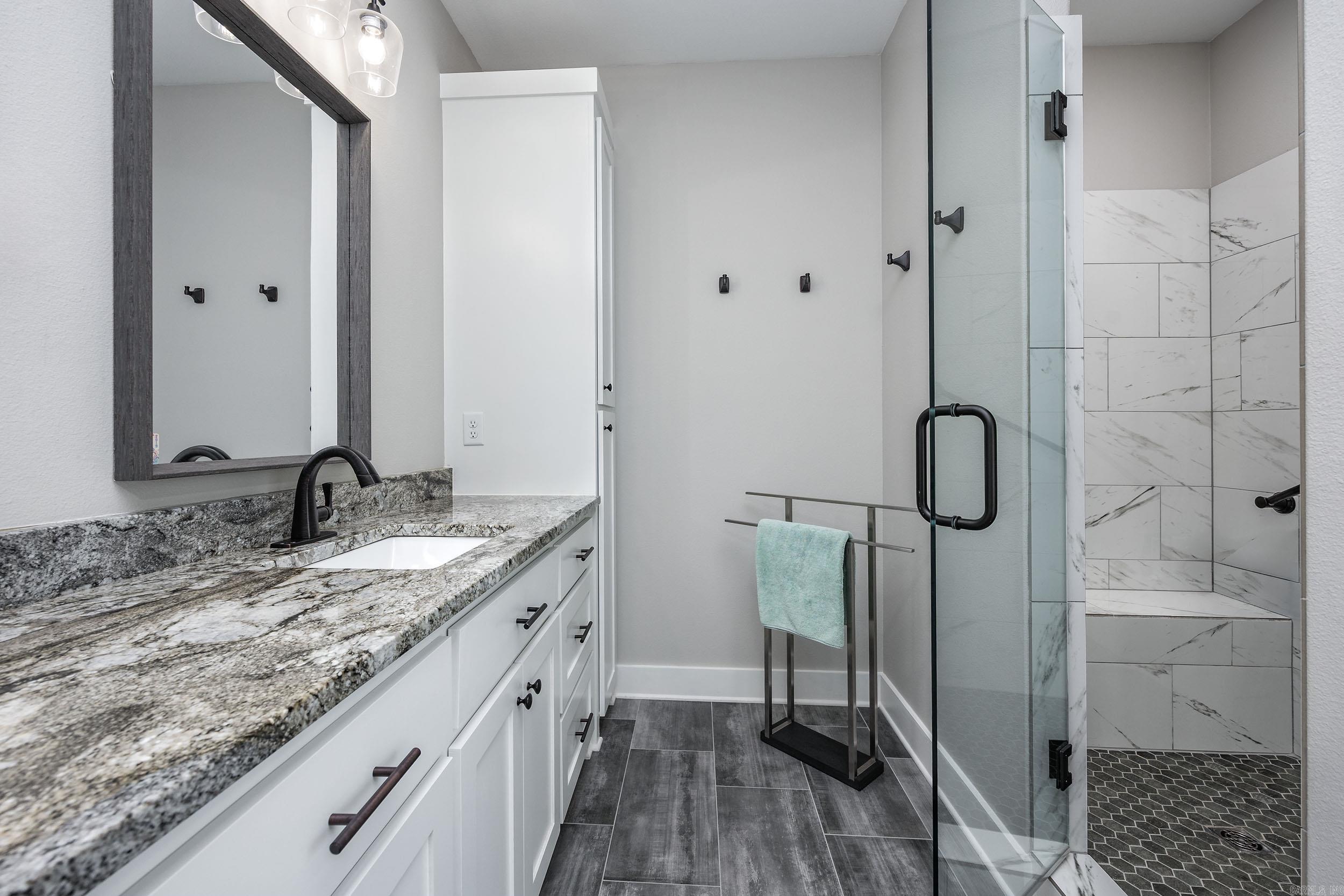 AVILLA HILLS - Residential