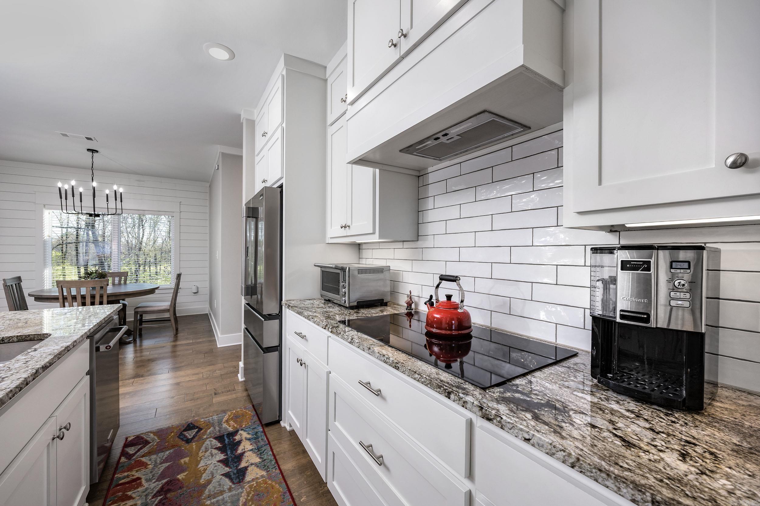 AVILLA HILLS - Residential