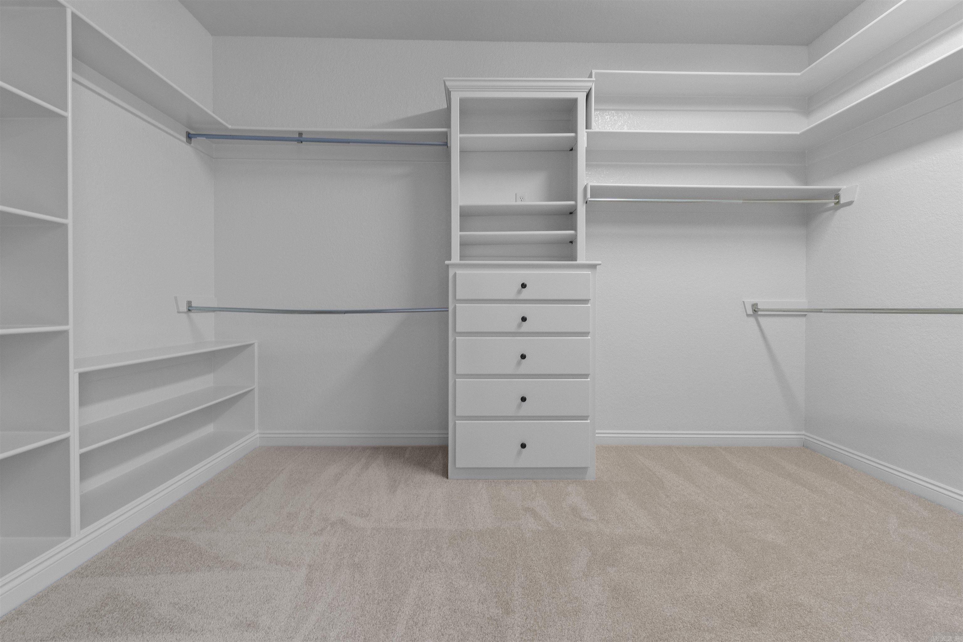 MILLERS CROSSING - Residential