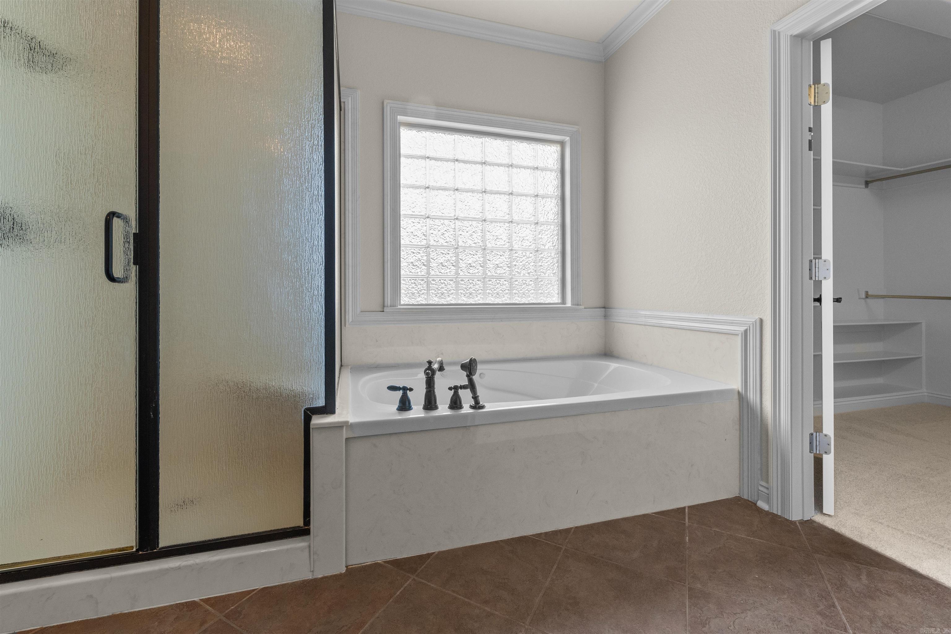 MILLERS CROSSING - Residential