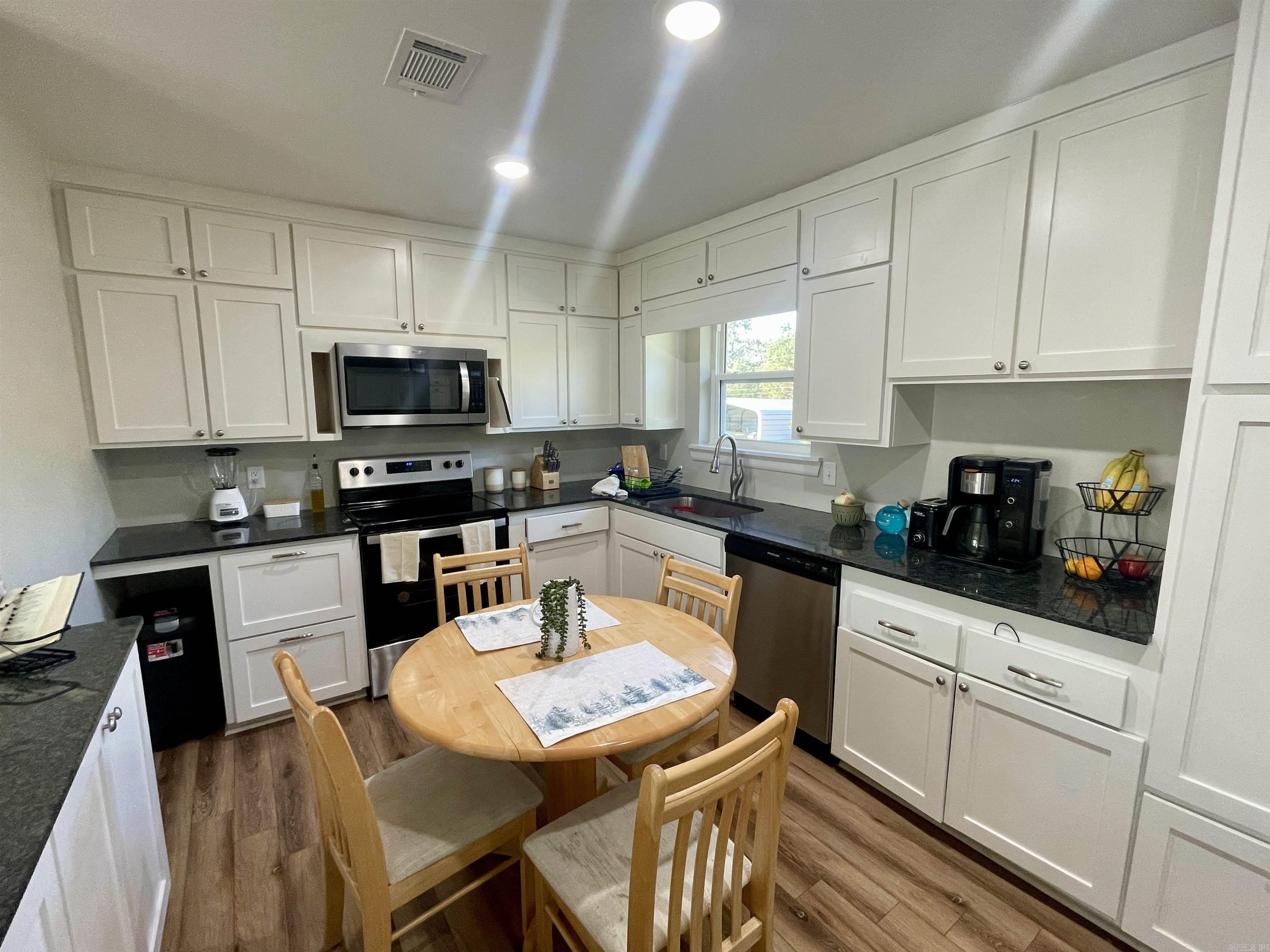 Morgan-Loh - Residential