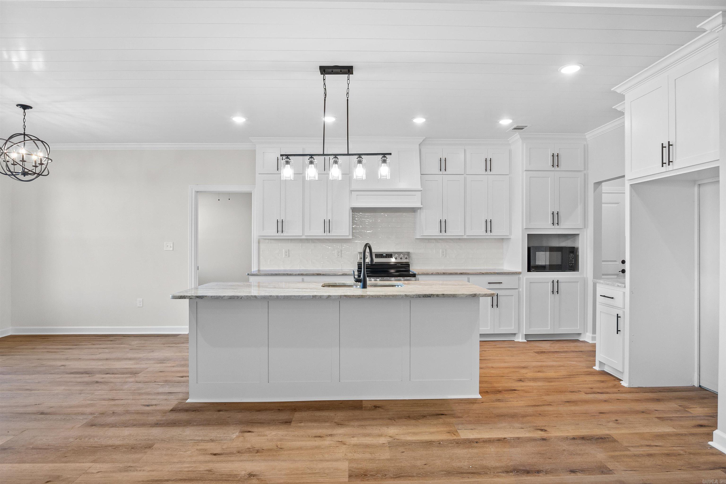 HIDDEN VALLEY ESTATES - Residential