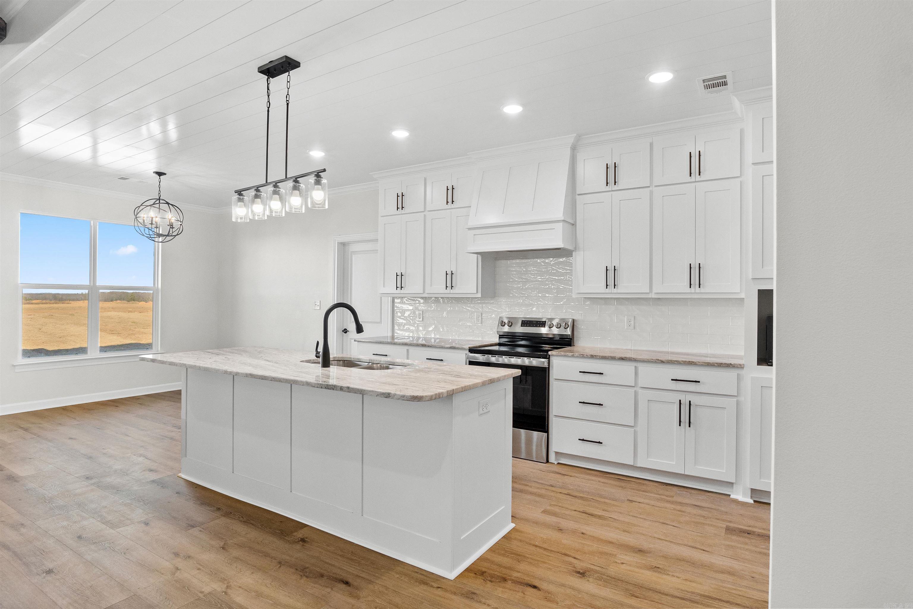 HIDDEN VALLEY ESTATES - Residential