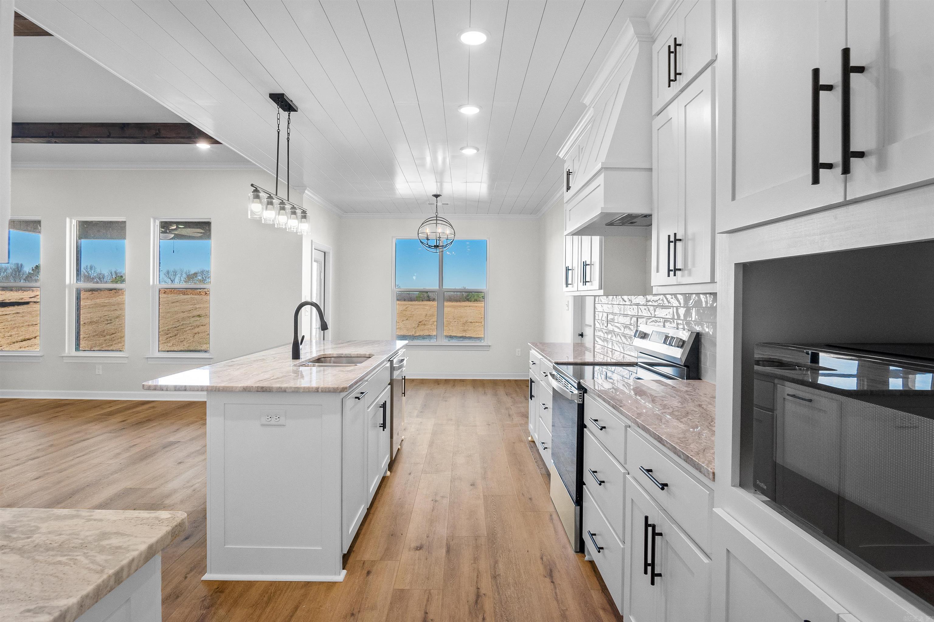 HIDDEN VALLEY ESTATES - Residential