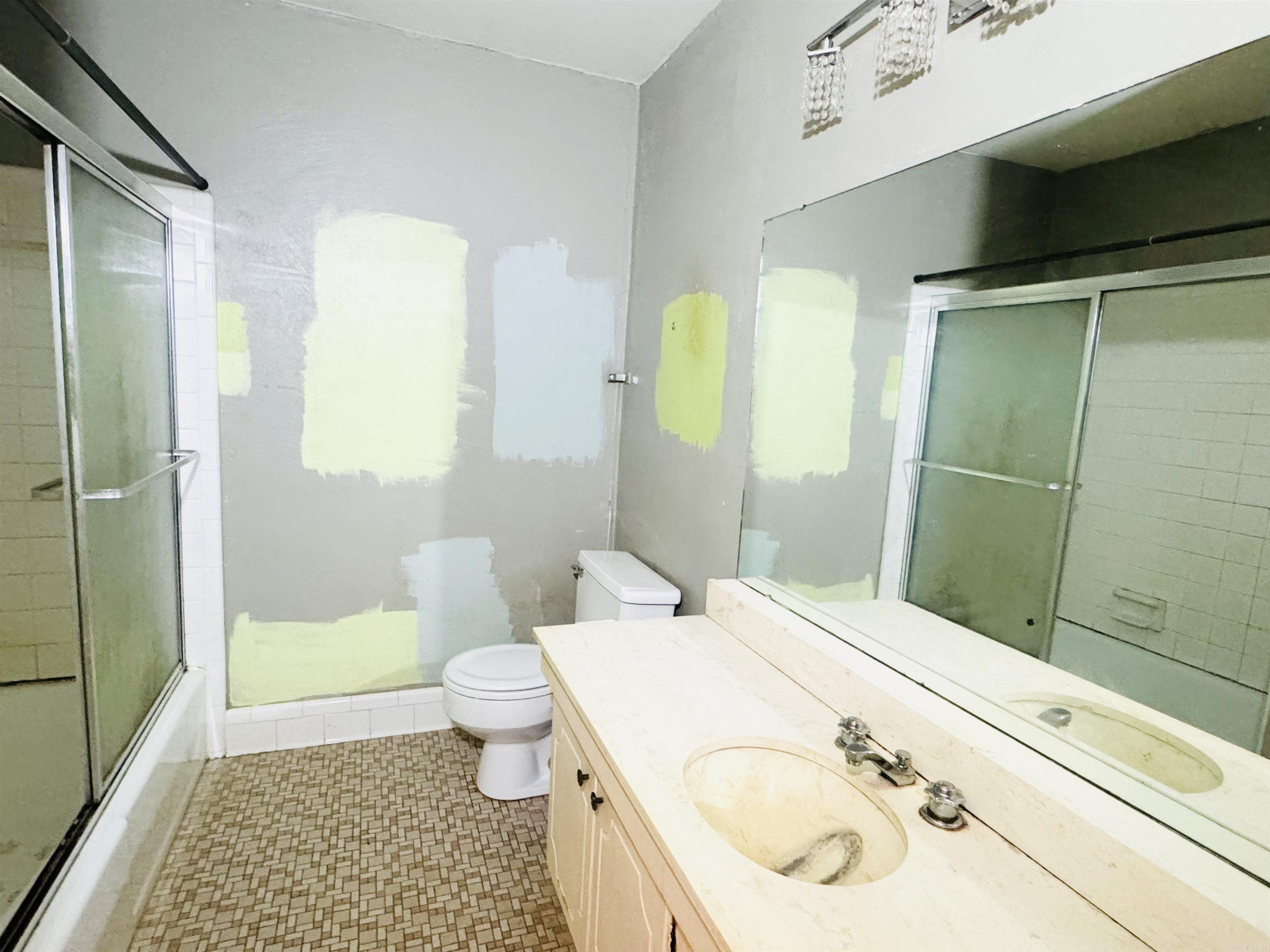 HAMPTON COURT APT HPR - Residential