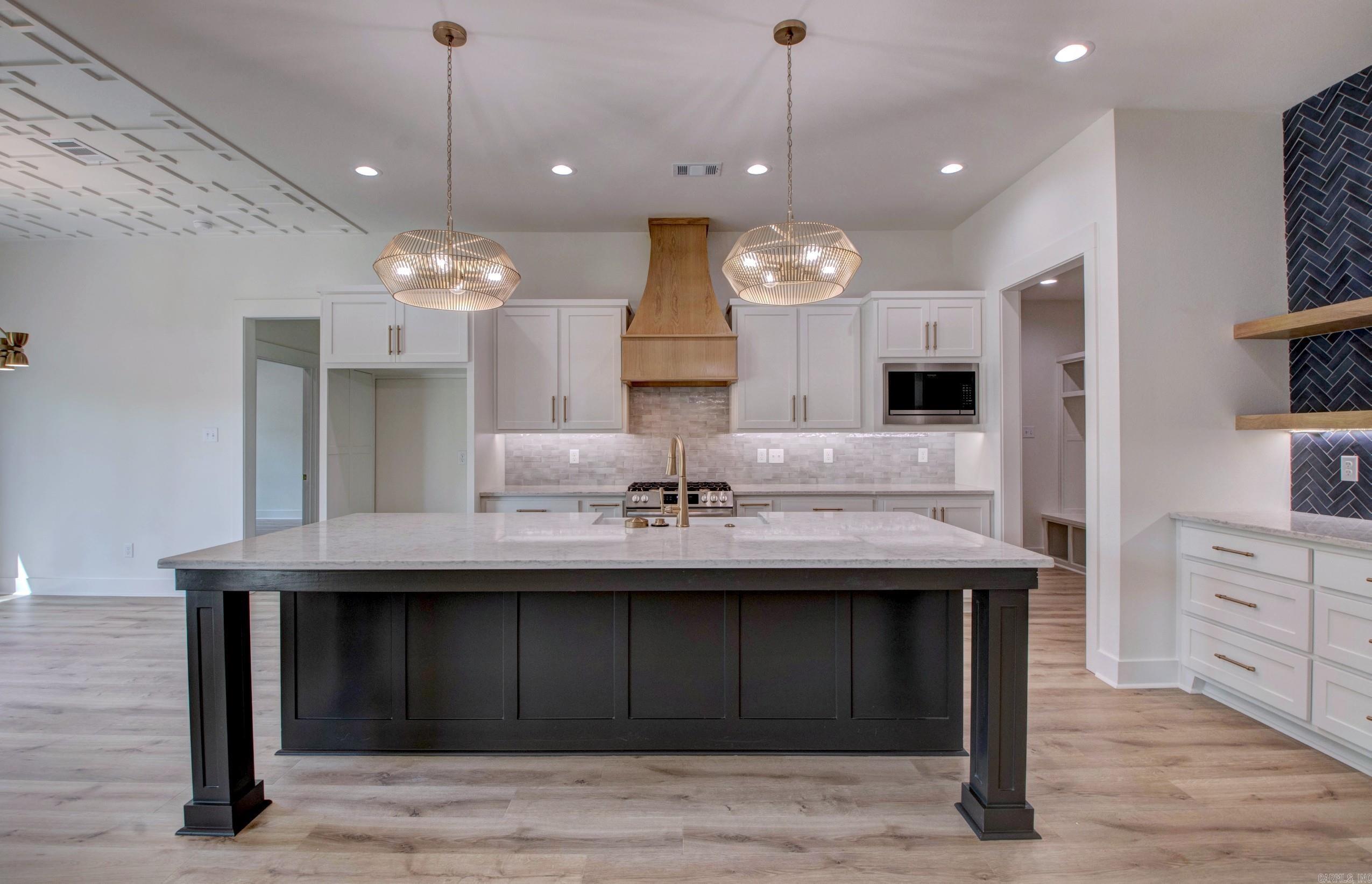 WINDRIDGE ESTATES PHASE 1 - Residential