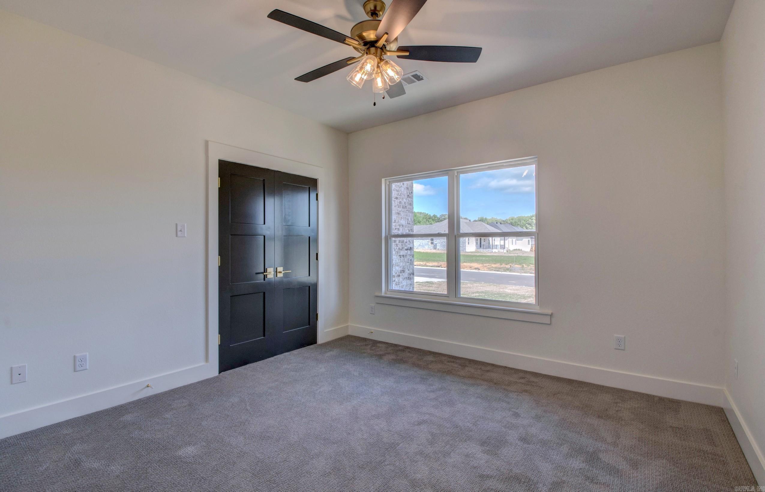 WINDRIDGE ESTATES PHASE 1 - Residential