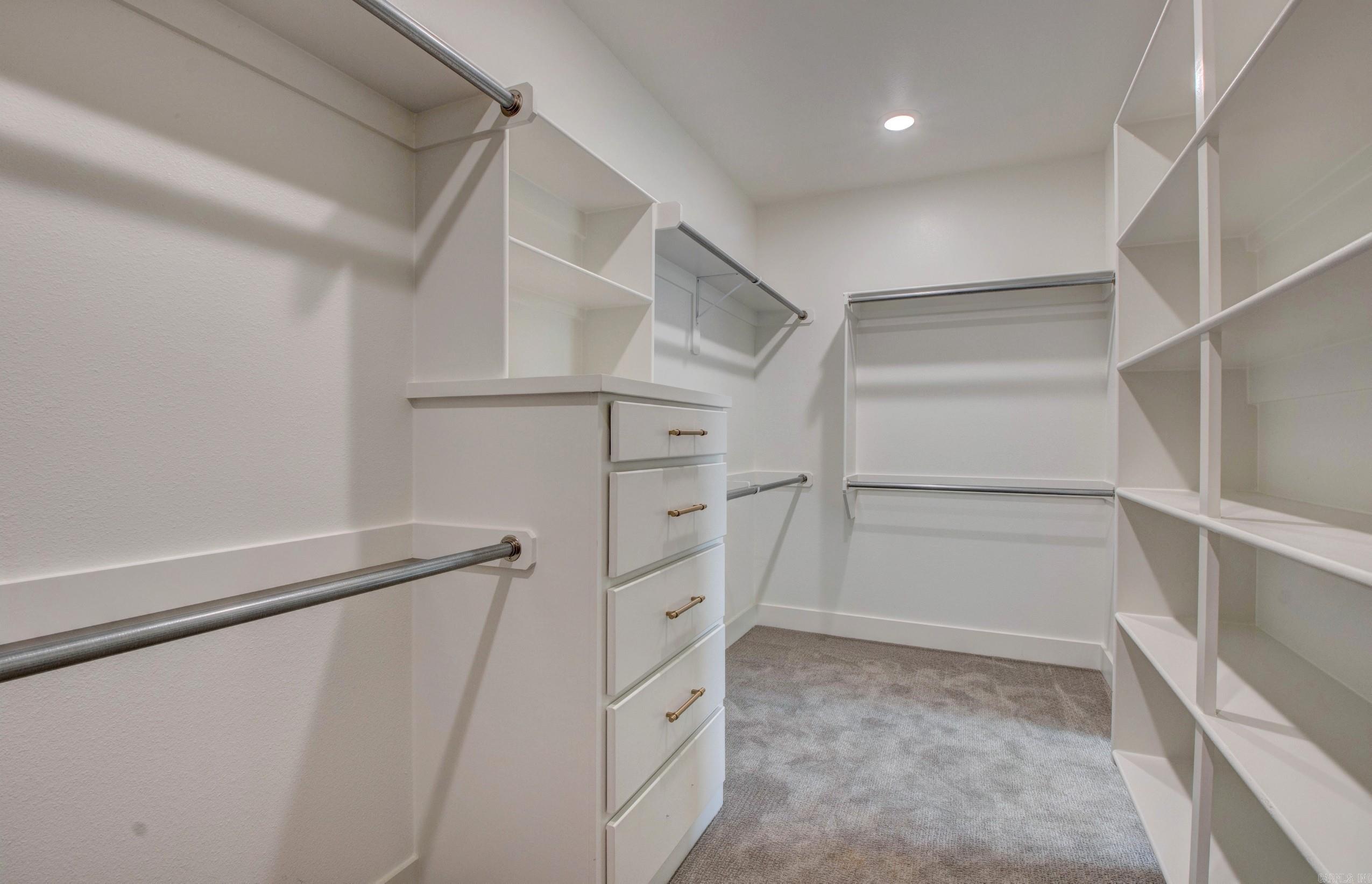 WINDRIDGE ESTATES PHASE 1 - Residential