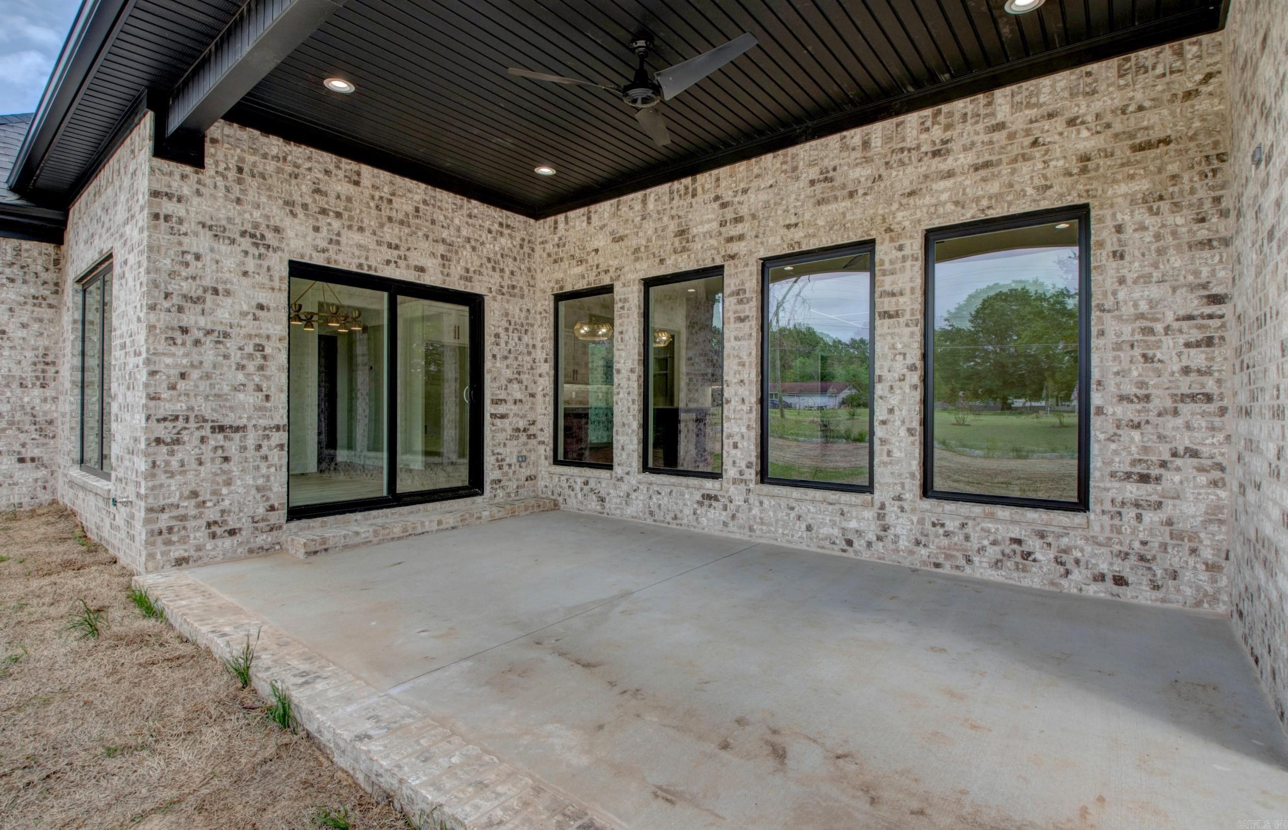 WINDRIDGE ESTATES PHASE 1 - Residential