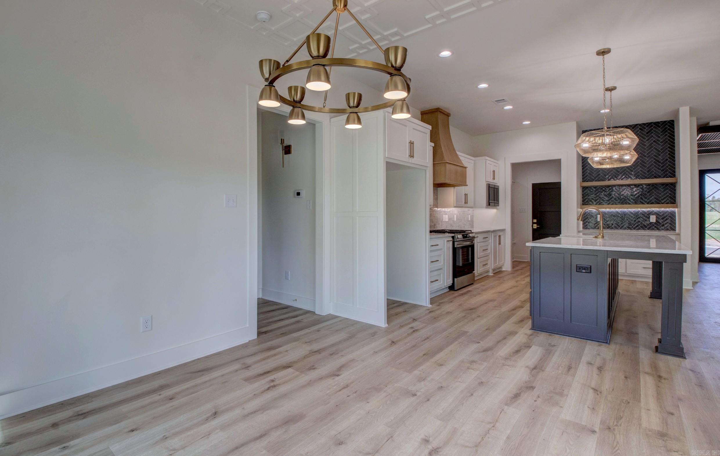 WINDRIDGE ESTATES PHASE 1 - Residential