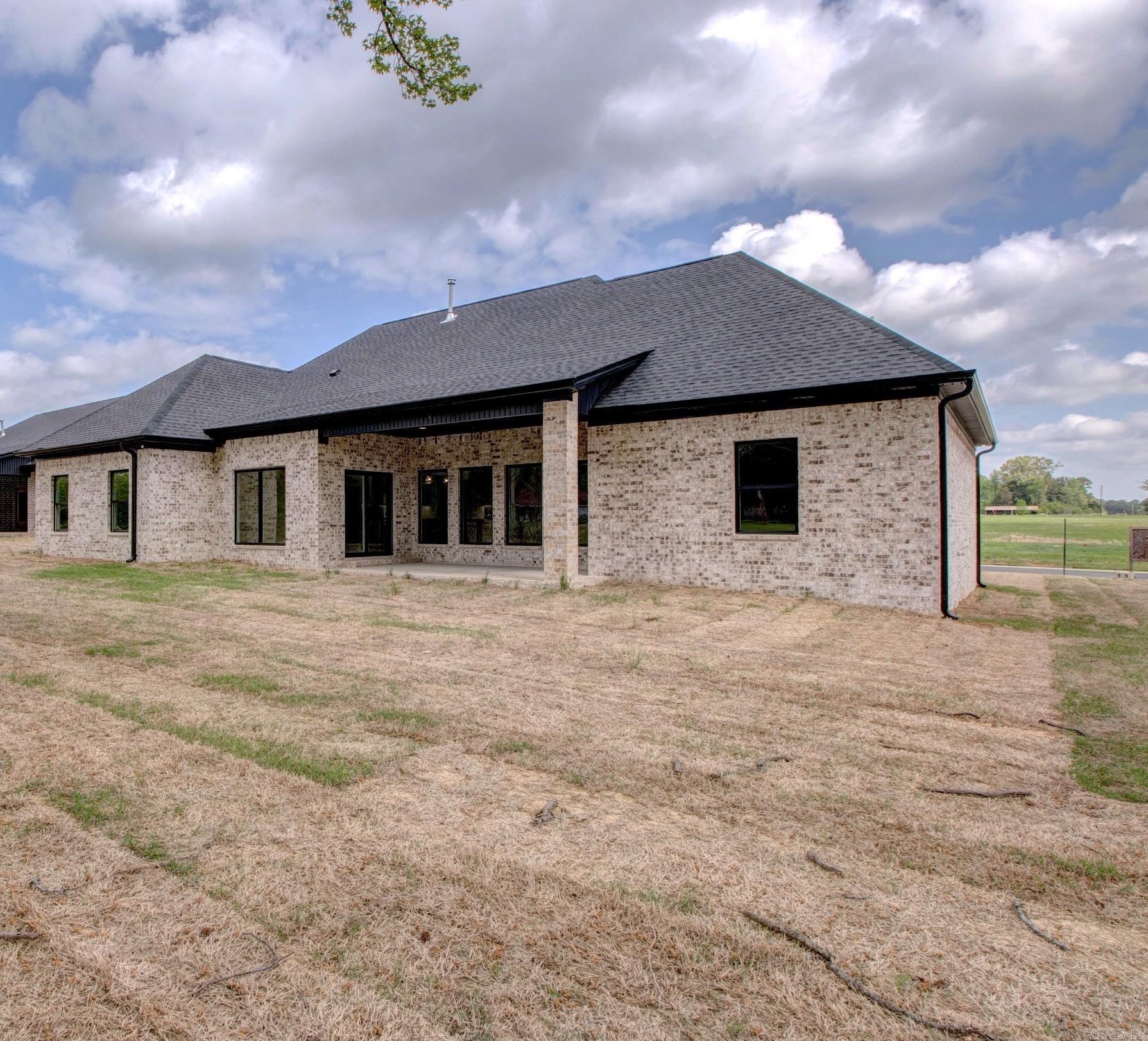 WINDRIDGE ESTATES PHASE 1 - Residential