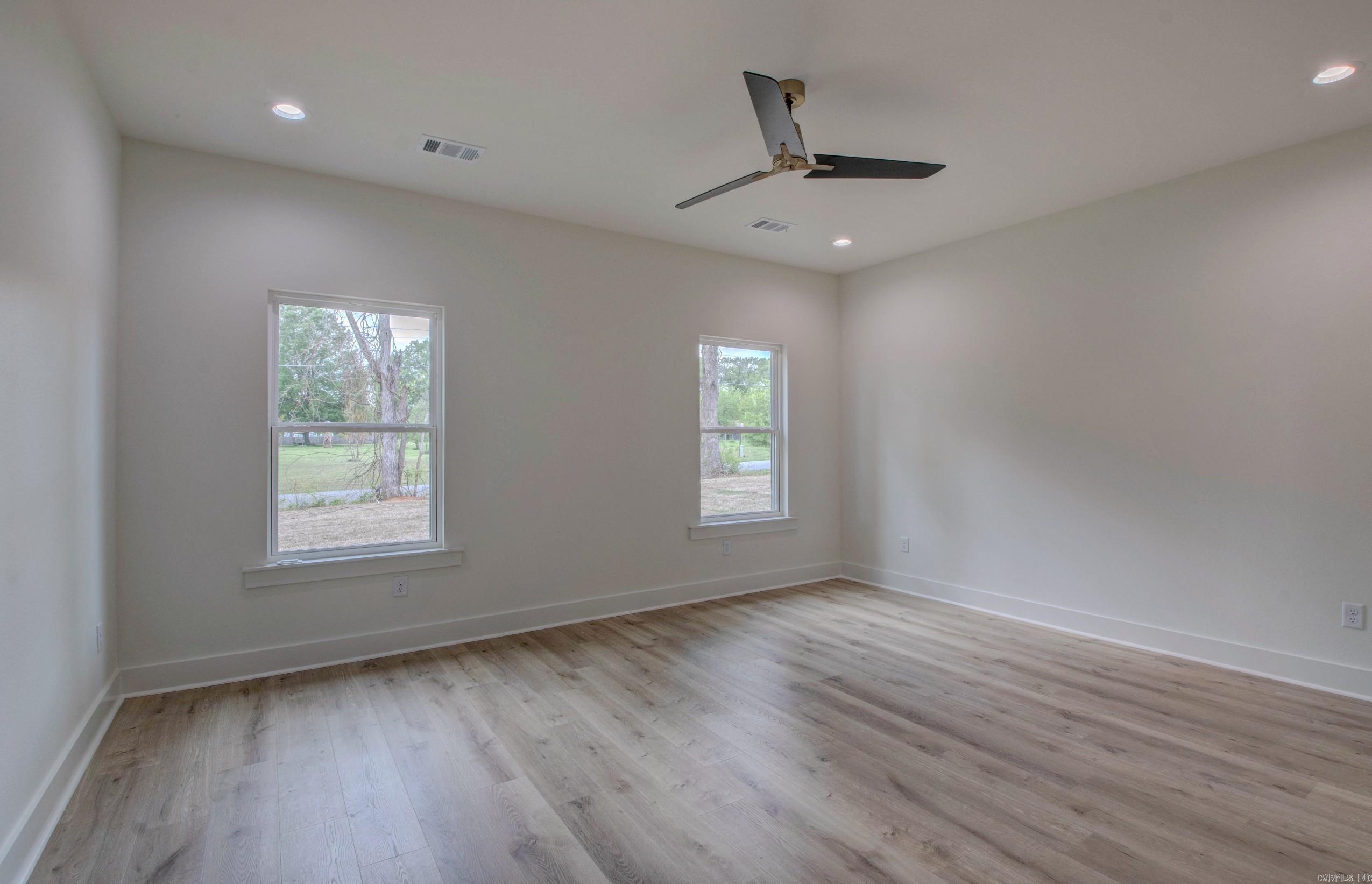 WINDRIDGE ESTATES PHASE 1 - Residential