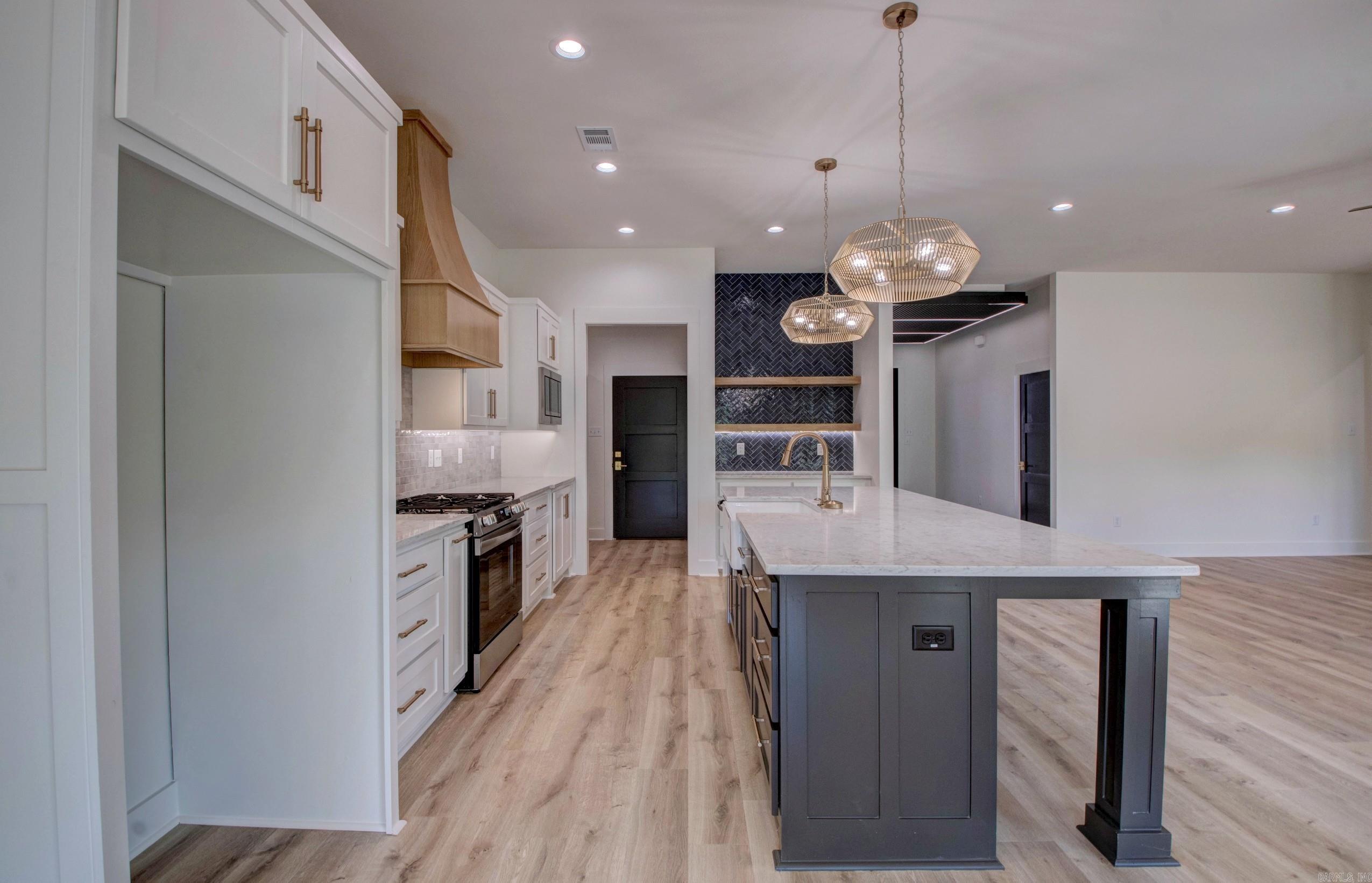 WINDRIDGE ESTATES PHASE 1 - Residential