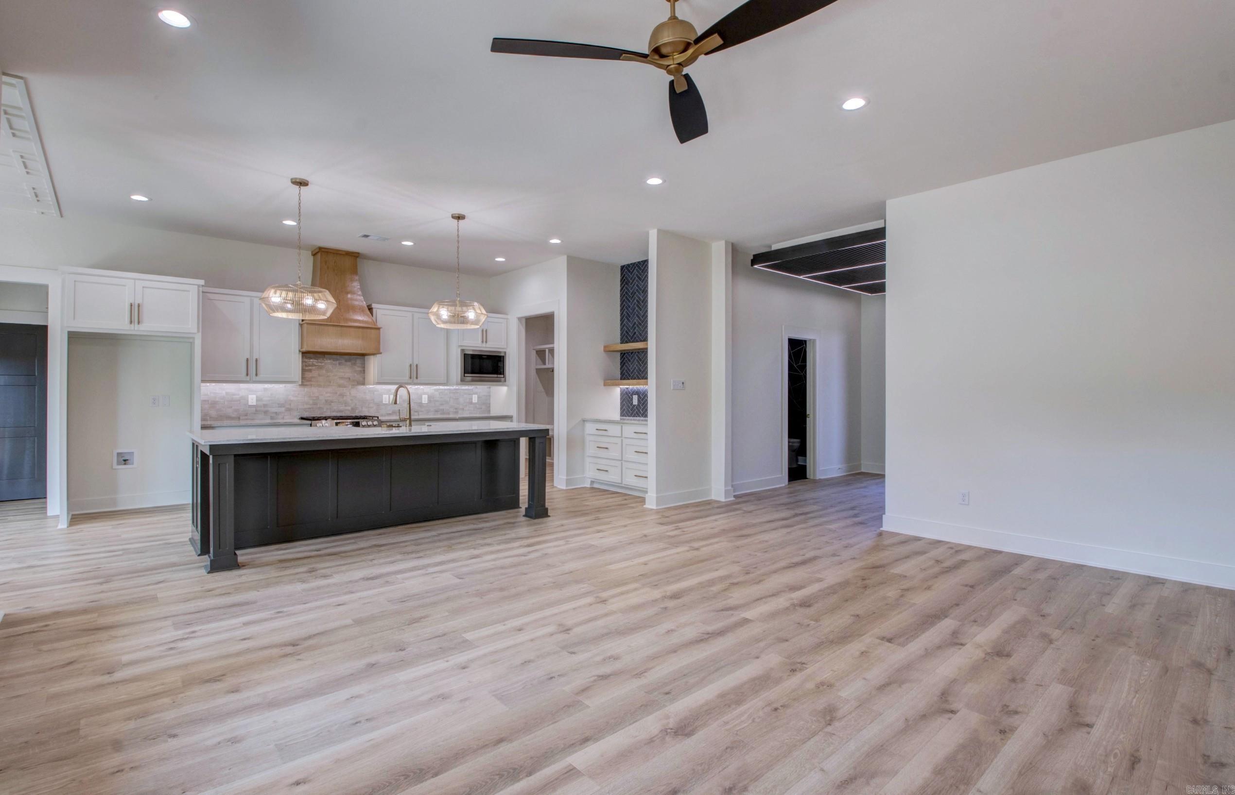 WINDRIDGE ESTATES PHASE 1 - Residential