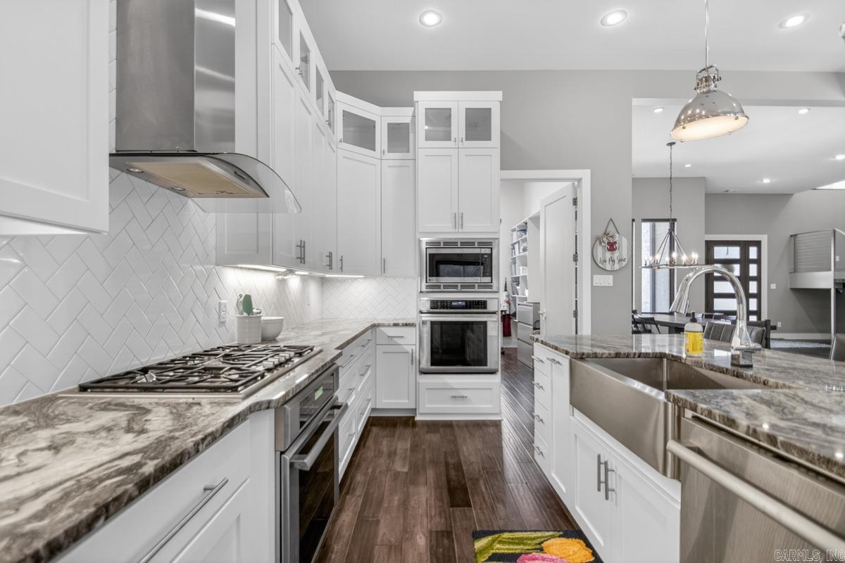 WEST LAKE VILLAGE - Residential