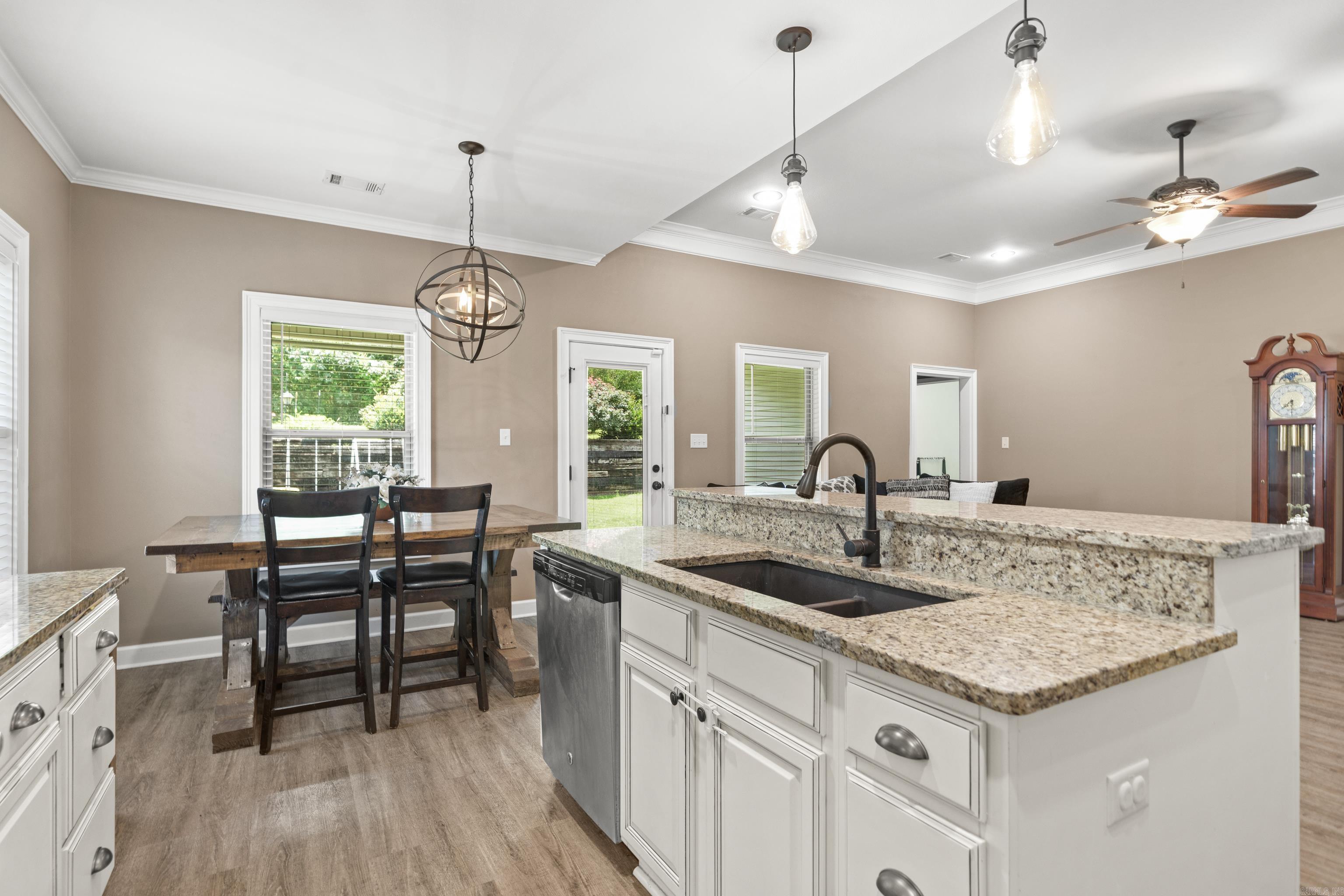 HALEY COURT - Residential