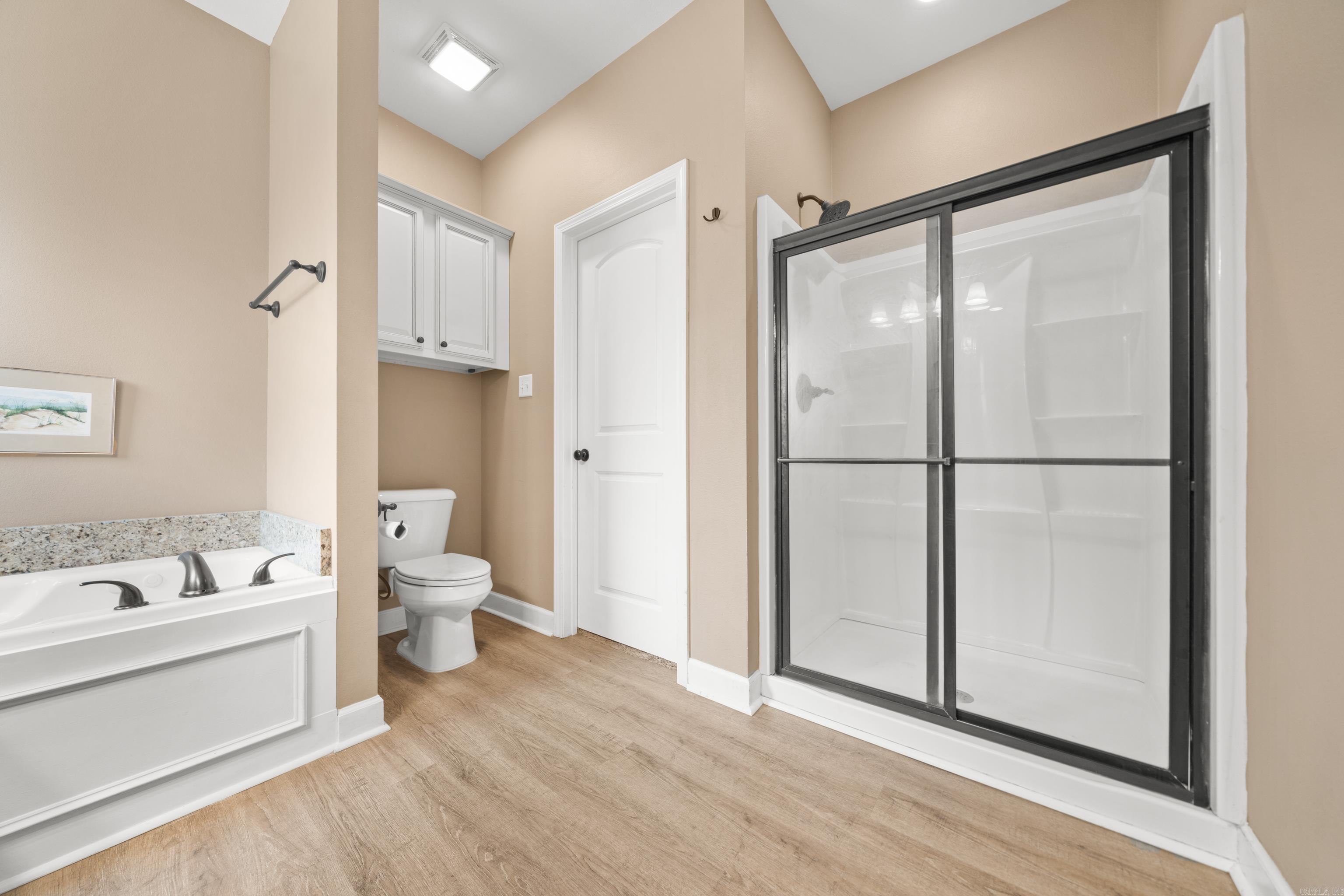 HALEY COURT - Residential