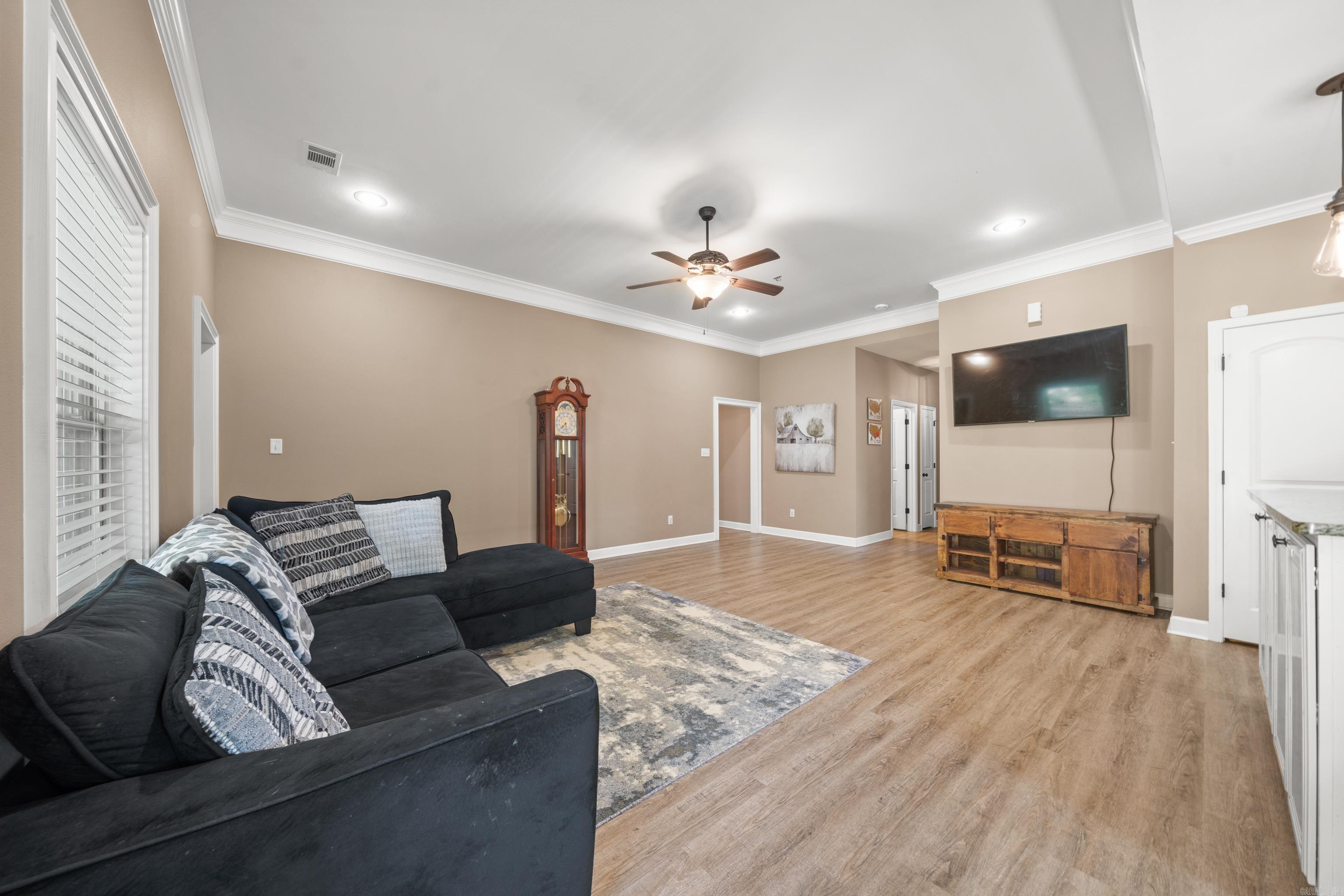 HALEY COURT - Residential