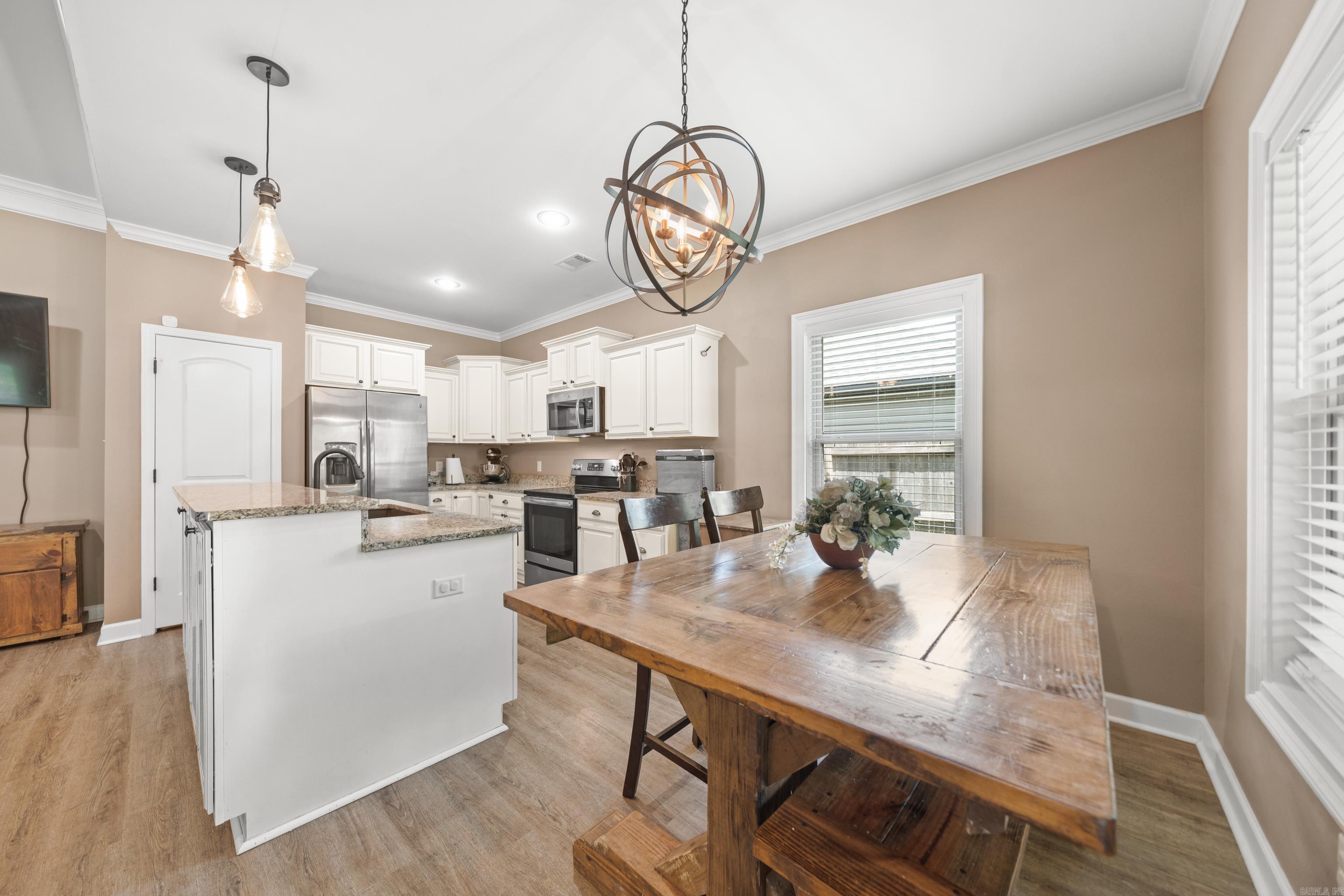 HALEY COURT - Residential