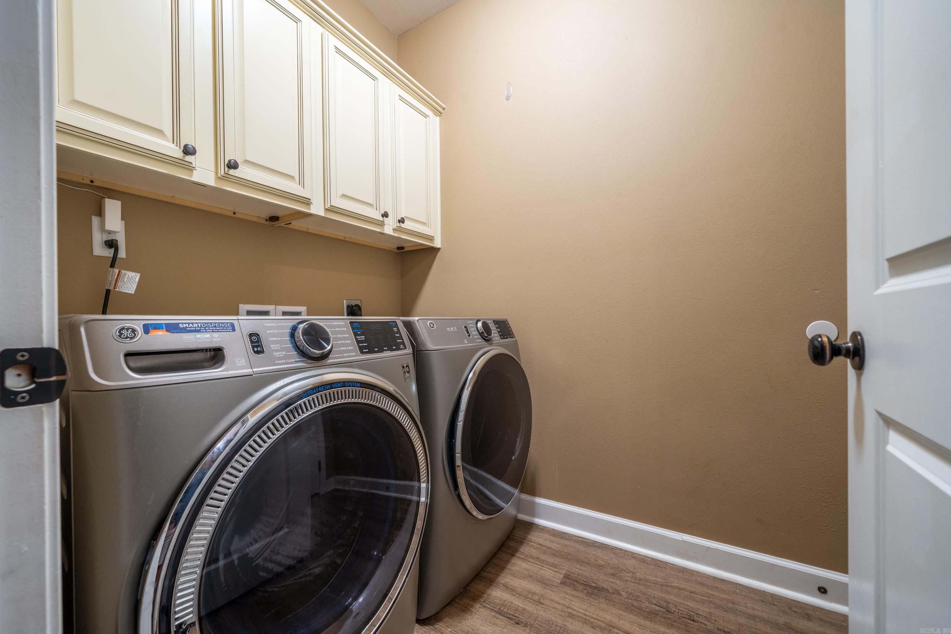 HALEY COURT - Residential