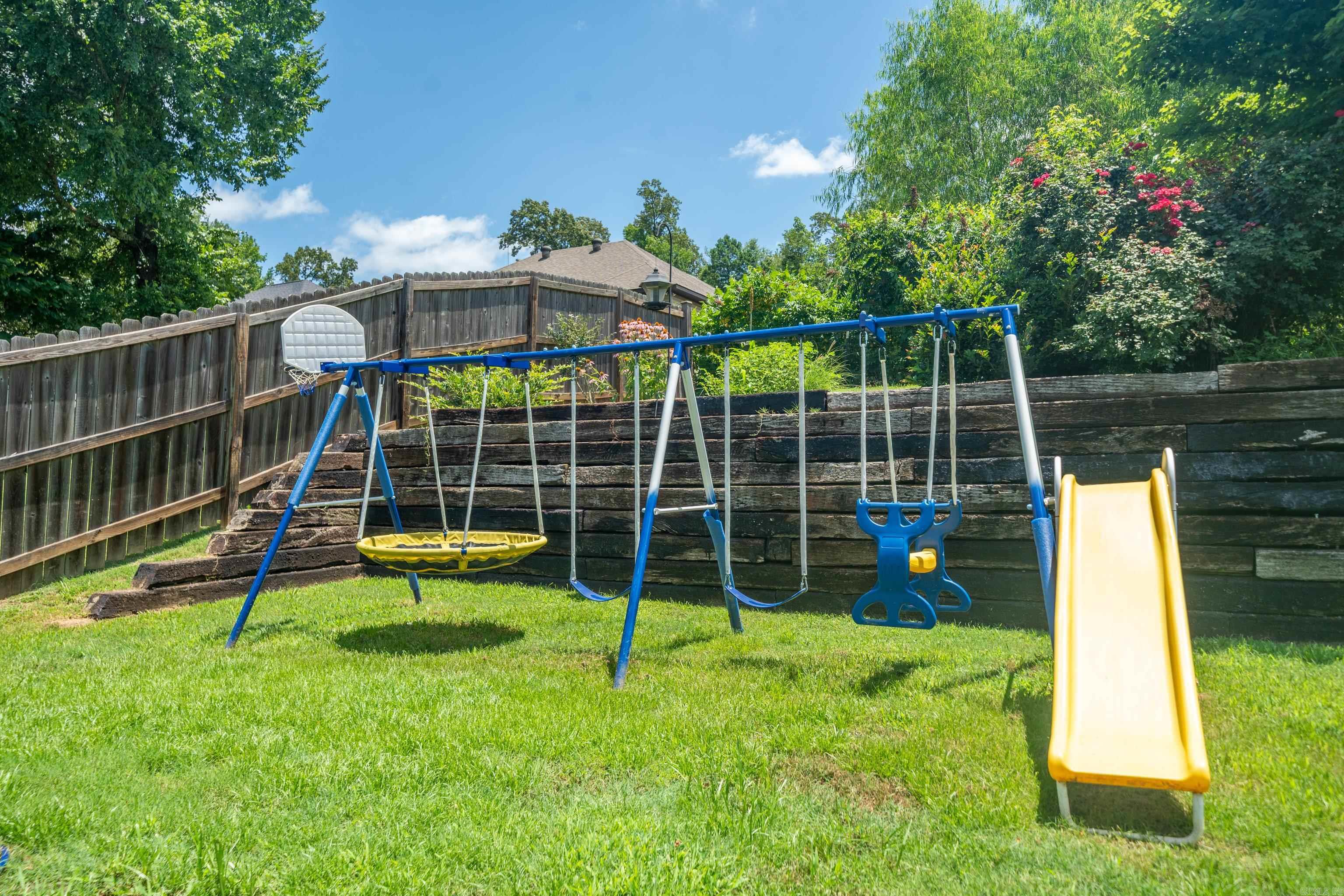 HALEY COURT - Residential