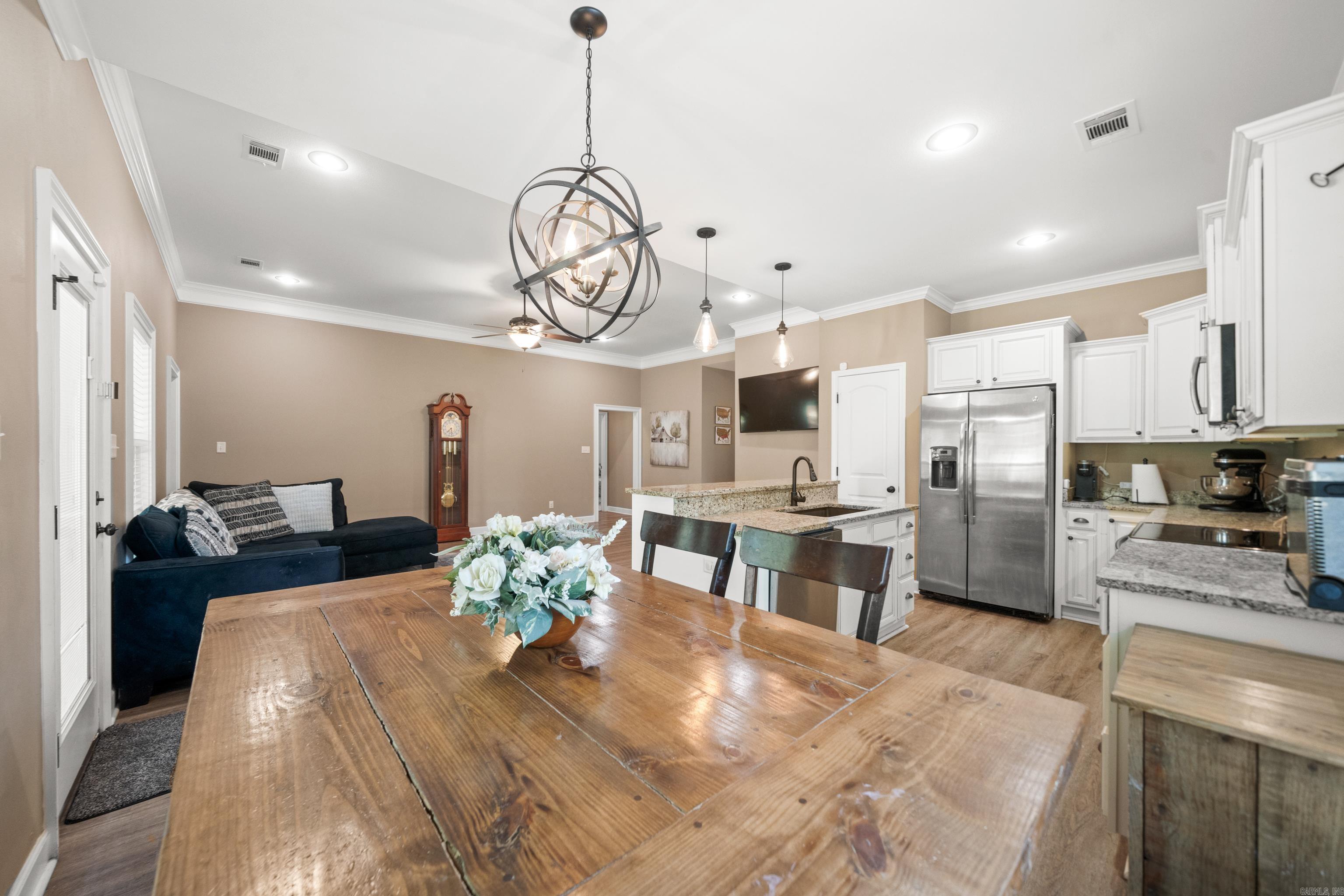 HALEY COURT - Residential