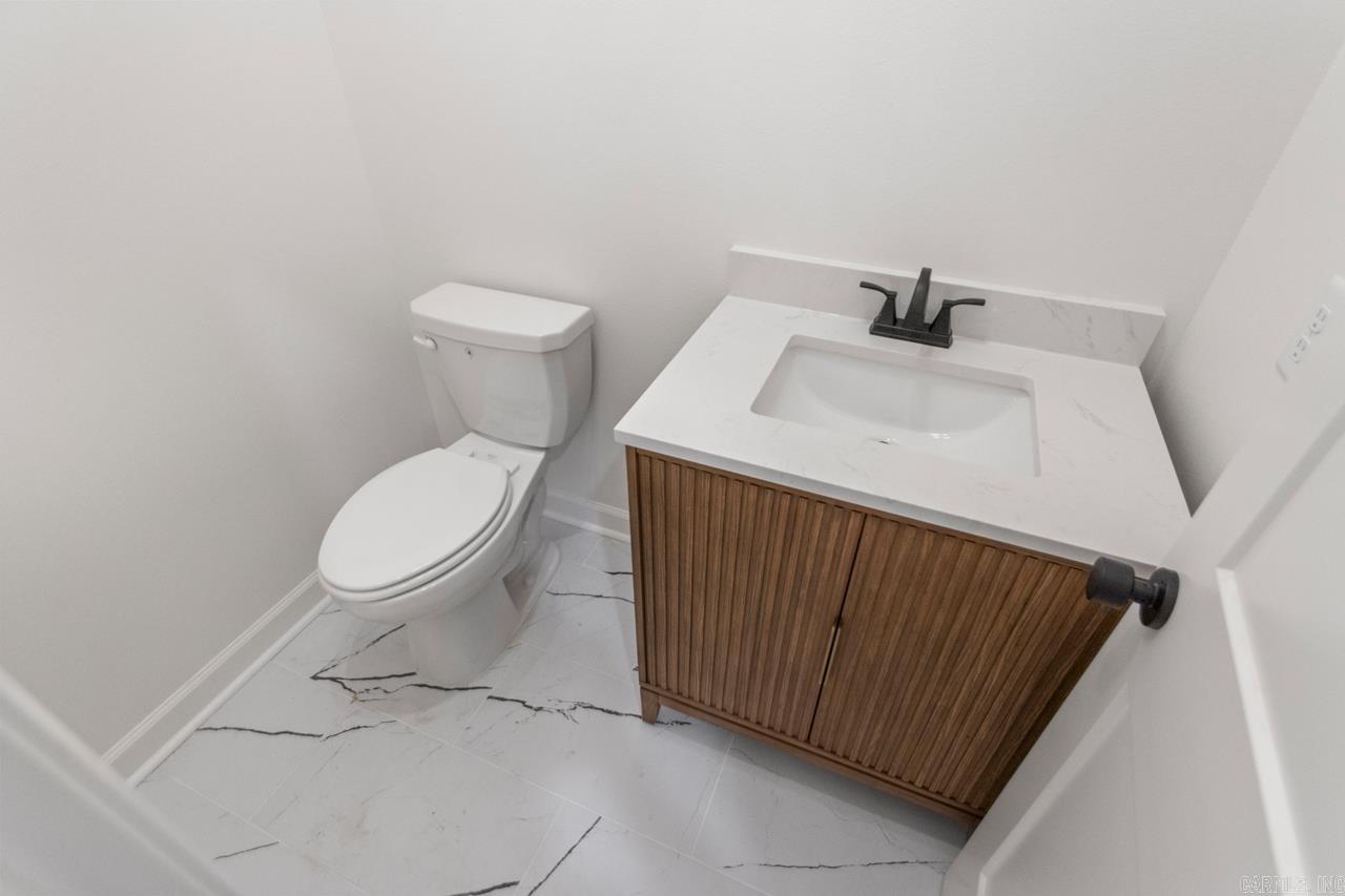 PLEASANT LAKE ESTATES - Residential