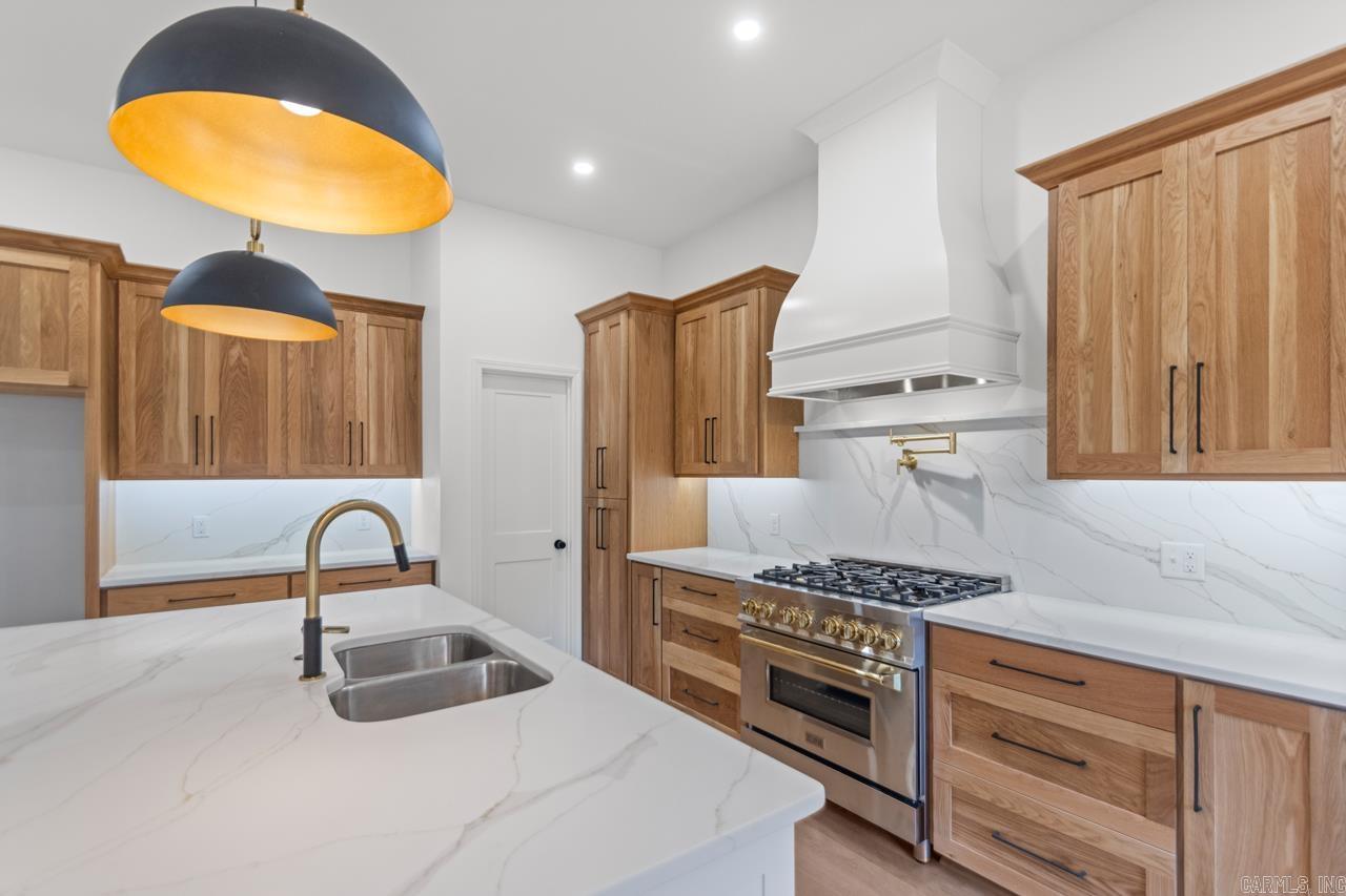 PLEASANT LAKE ESTATES - Residential