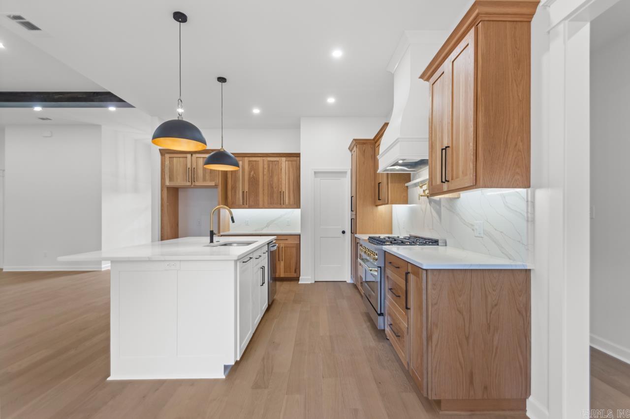 PLEASANT LAKE ESTATES - Residential