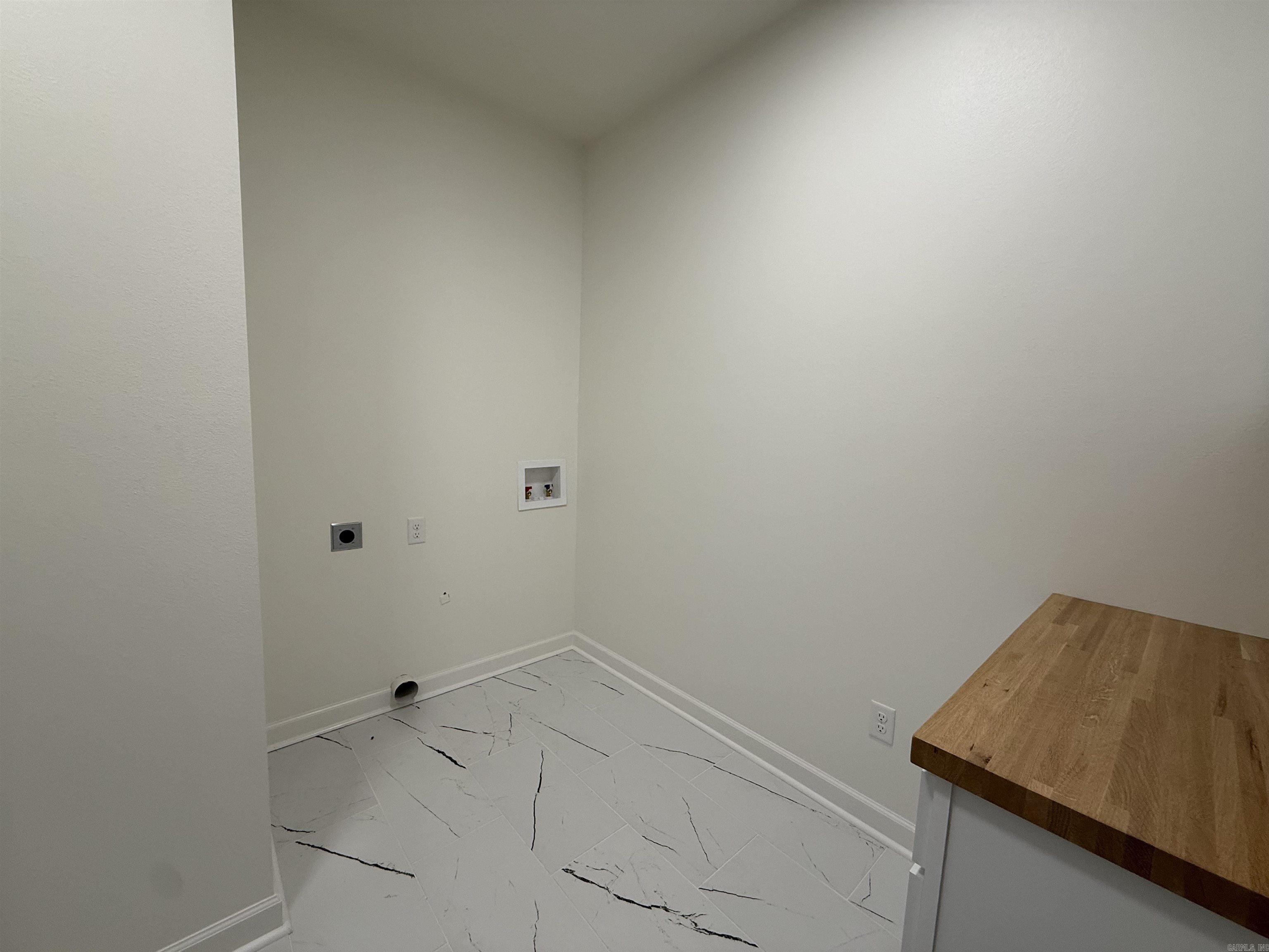 PLEASANT LAKE ESTATES - Residential