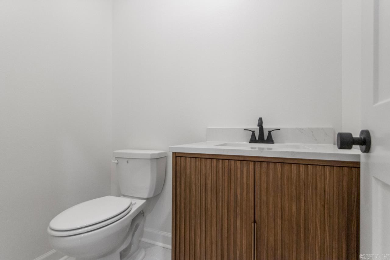 PLEASANT LAKE ESTATES - Residential