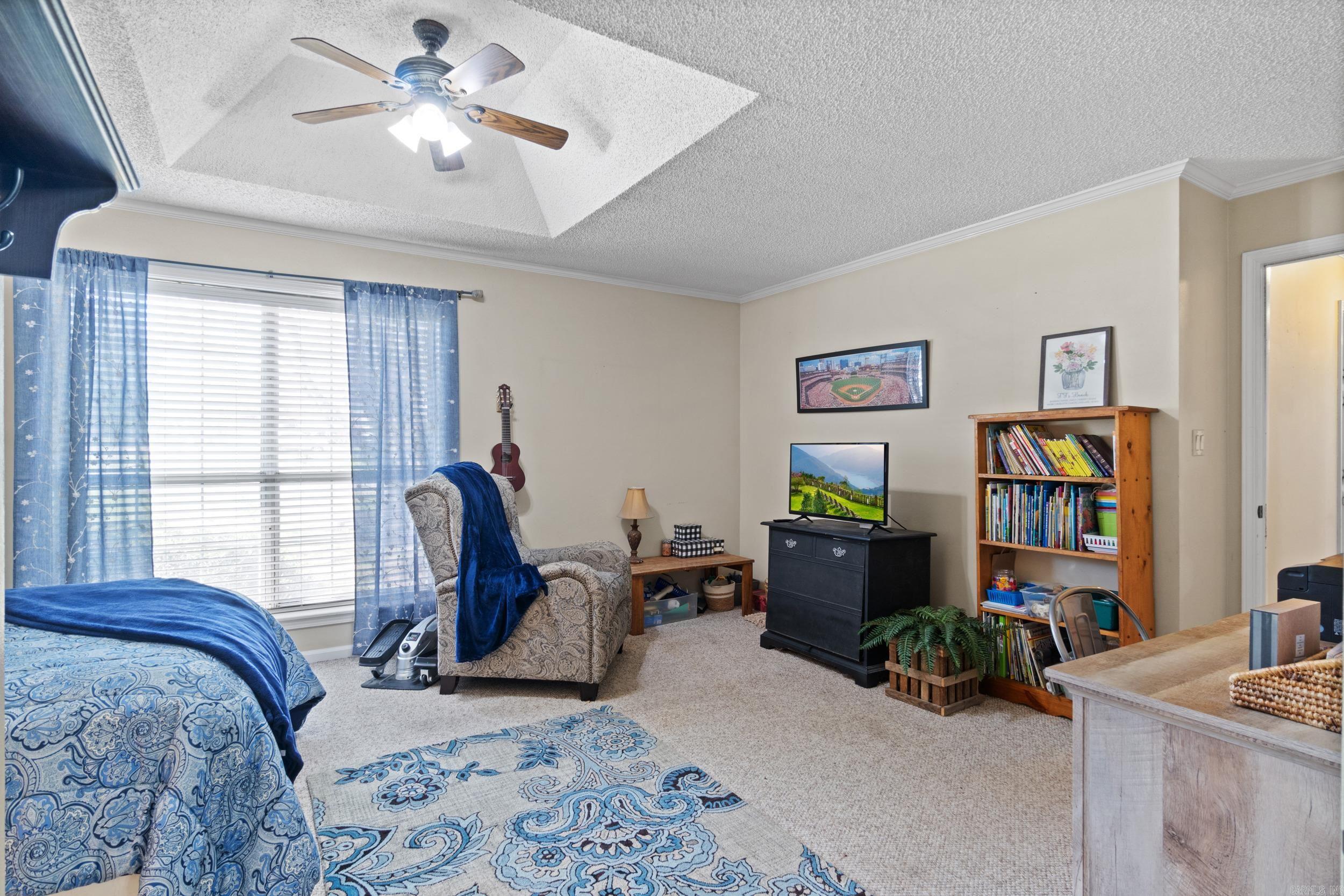 RIVER OAKS - Residential